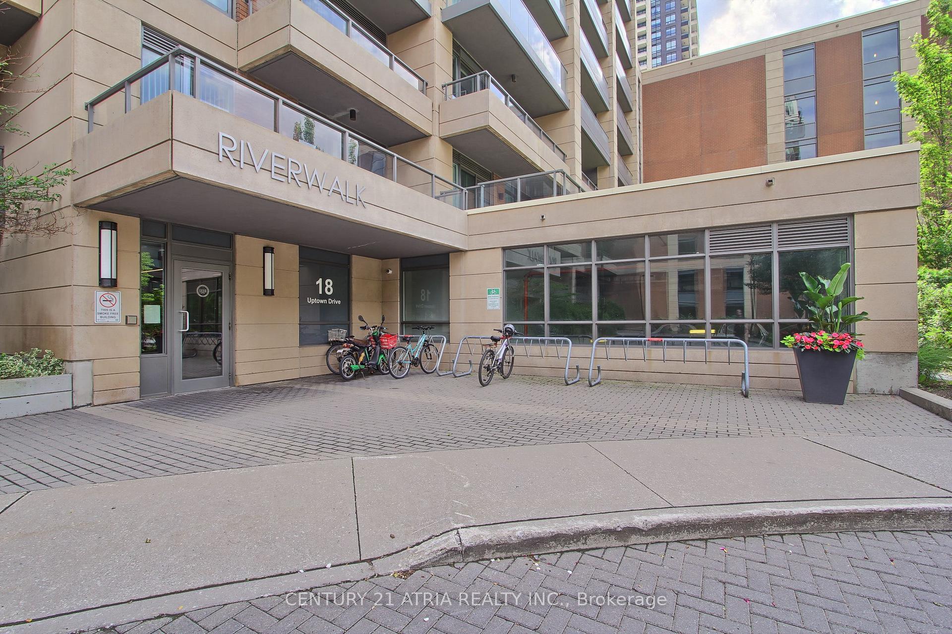 Photo 4 of Unit 223, 18 Uptown Drive, Markham, Unionville — HOMEH