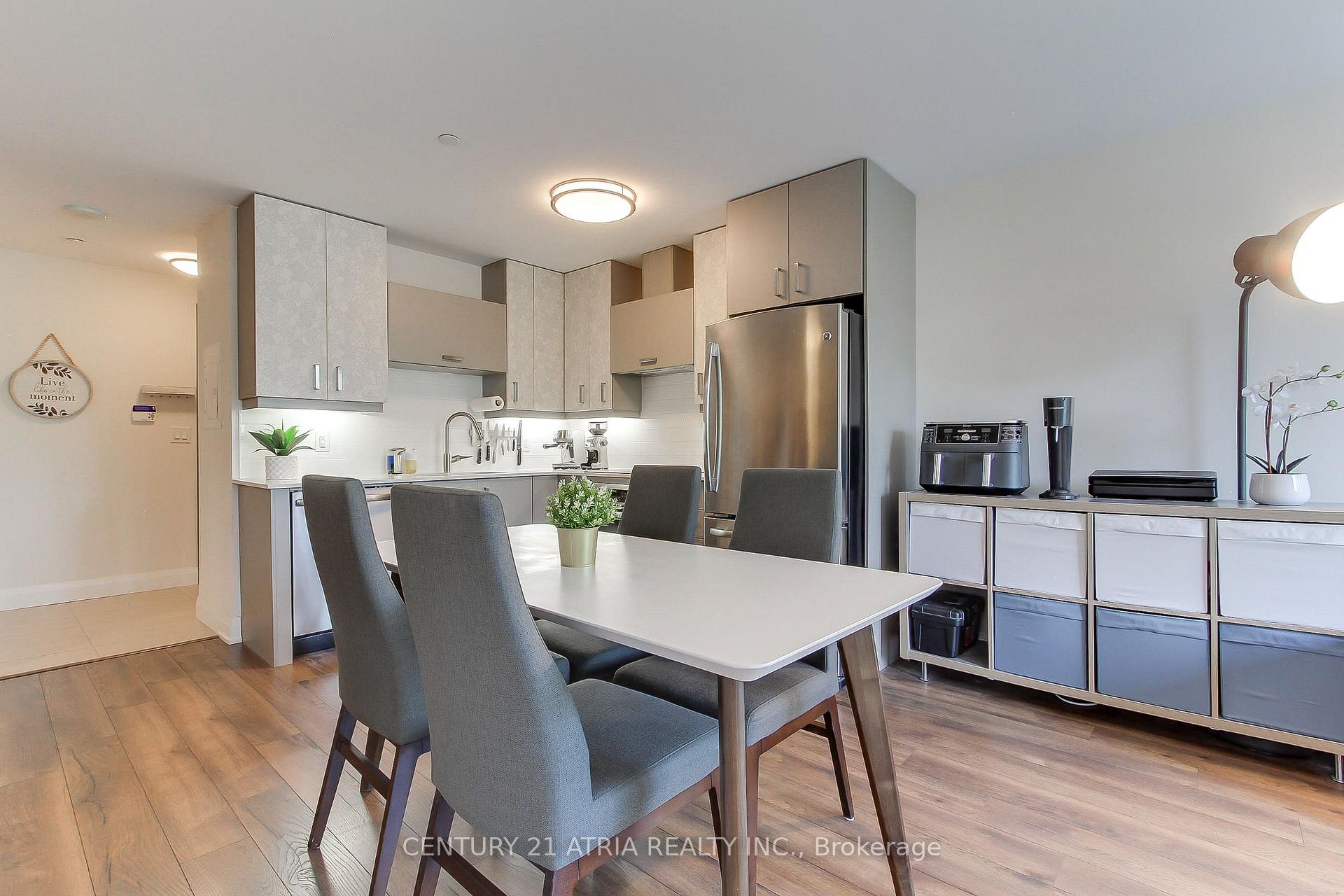 Photo 8 of Unit 223, 18 Uptown Drive, Markham, Unionville — HOMEH
