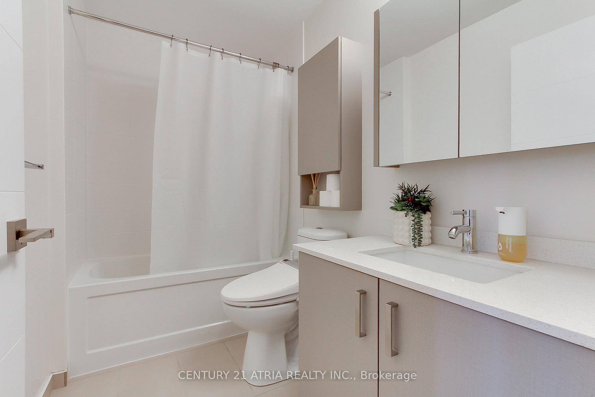 Photo 16 of Unit 223, 18 Uptown Drive, Markham, Unionville — HOMEH