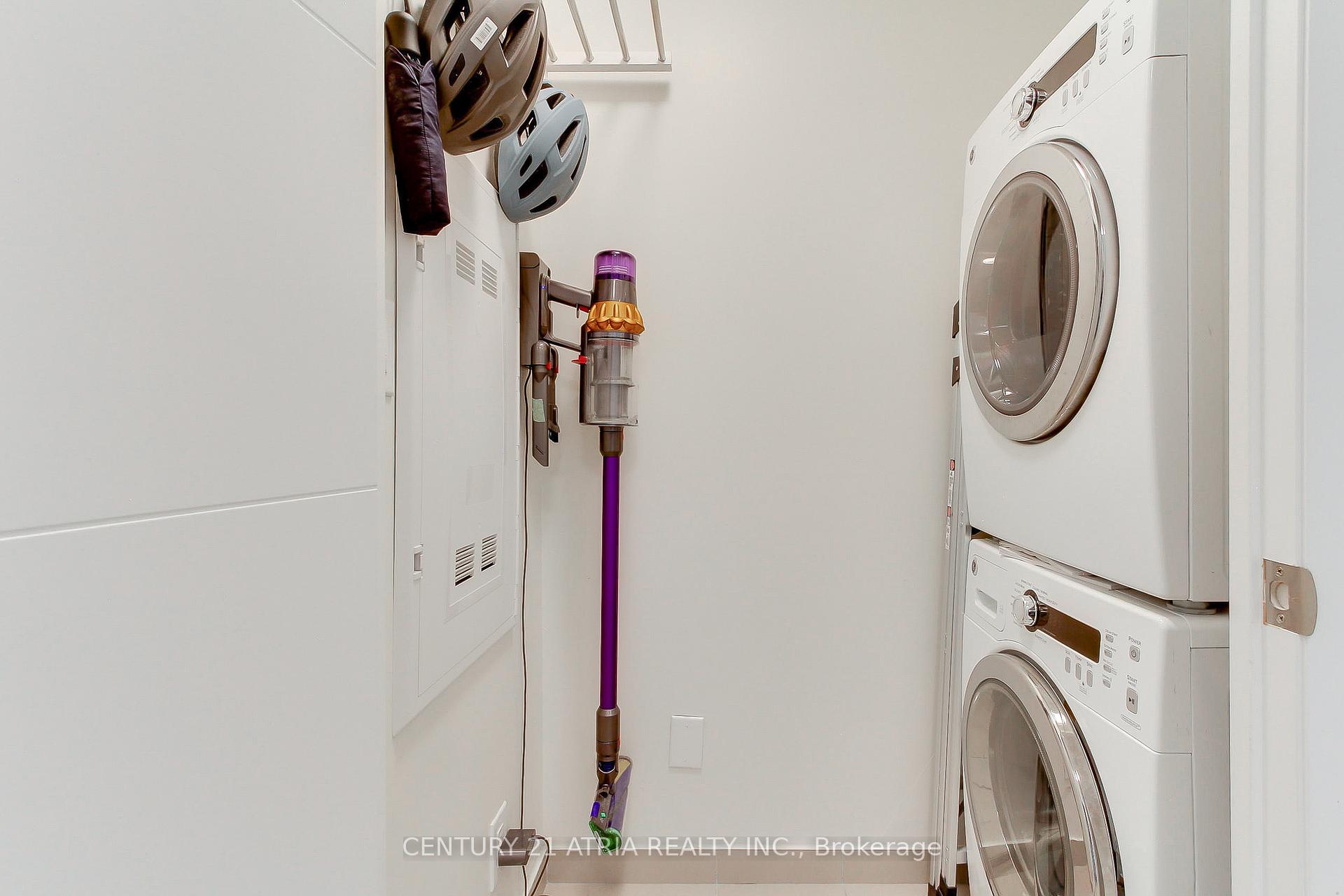 Photo 17 of Unit 223, 18 Uptown Drive, Markham, Unionville — HOMEH
