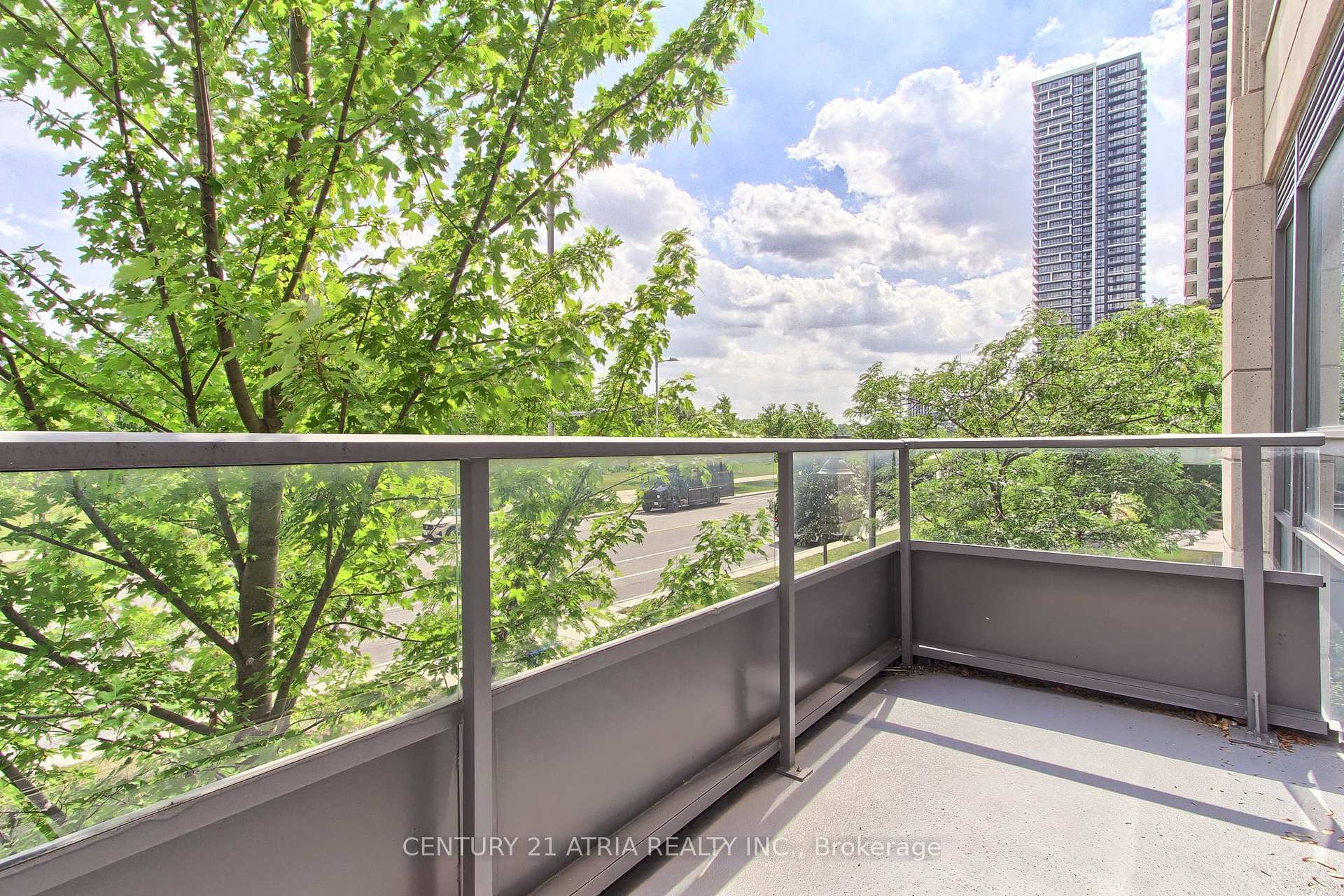 Photo 19 of Unit 223, 18 Uptown Drive, Markham, Unionville — HOMEH