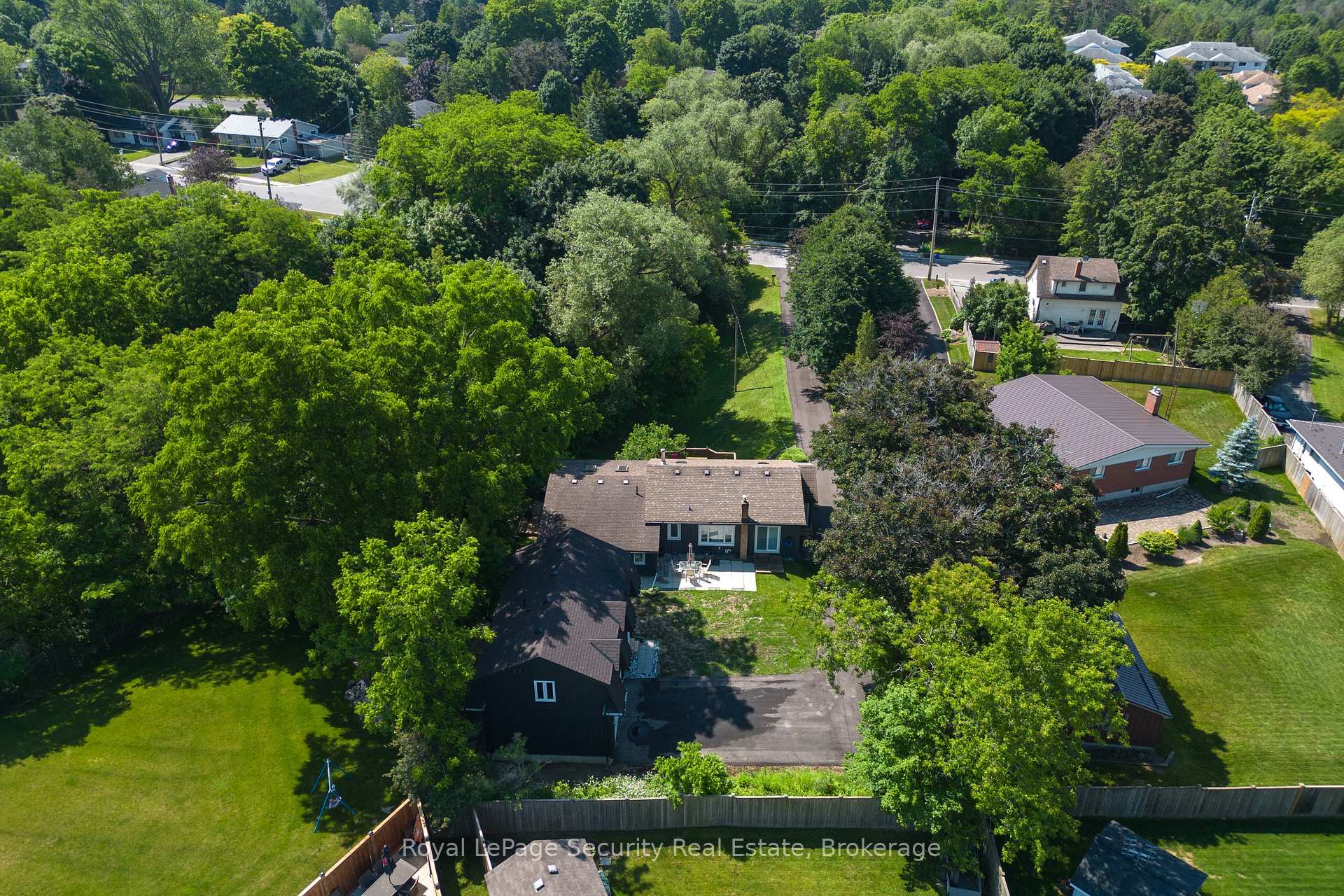 Photo 4 of 48 Jackman Road, Clarington, Bowmanville — HOMEH