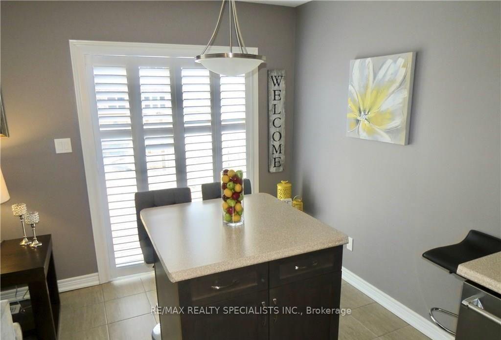 Photo 7 of 101 Roselawn Crescent, Welland, Coyle Creek — HOMEH