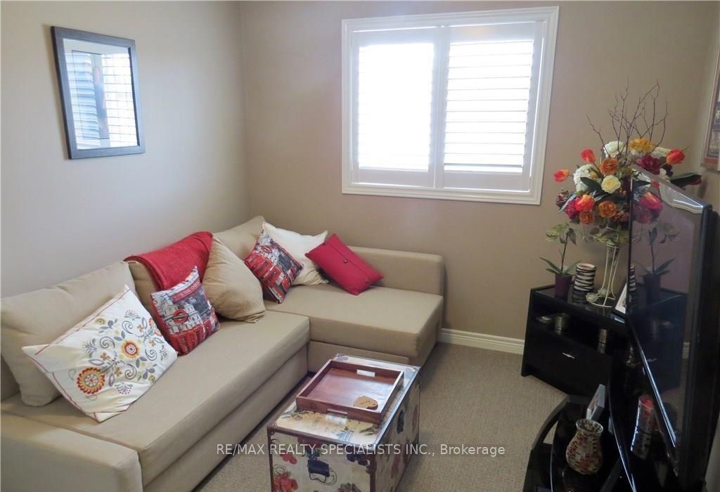 Photo 13 of 101 Roselawn Crescent, Welland, Coyle Creek — HOMEH