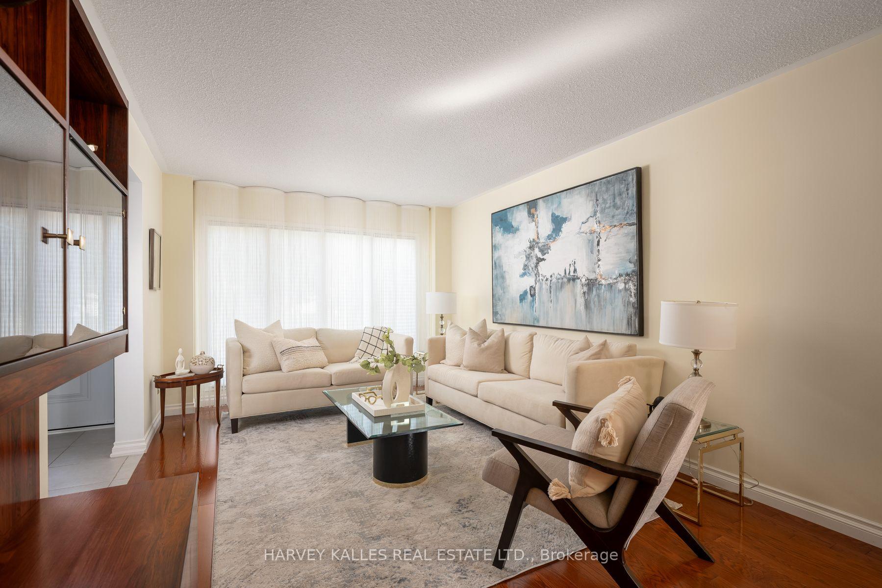 Photo 8 of 17 Peterborough Avenue, Markham, Thornlea — HOMEH