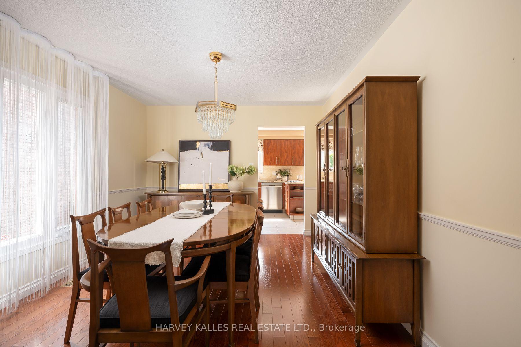 Photo 10 of 17 Peterborough Avenue, Markham, Thornlea — HOMEH