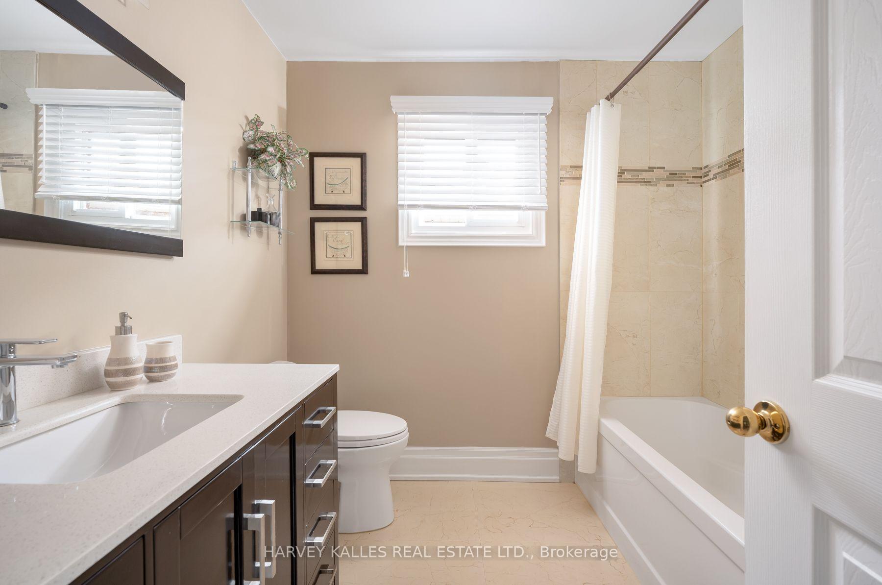 Photo 34 of 17 Peterborough Avenue, Markham, Thornlea — HOMEH