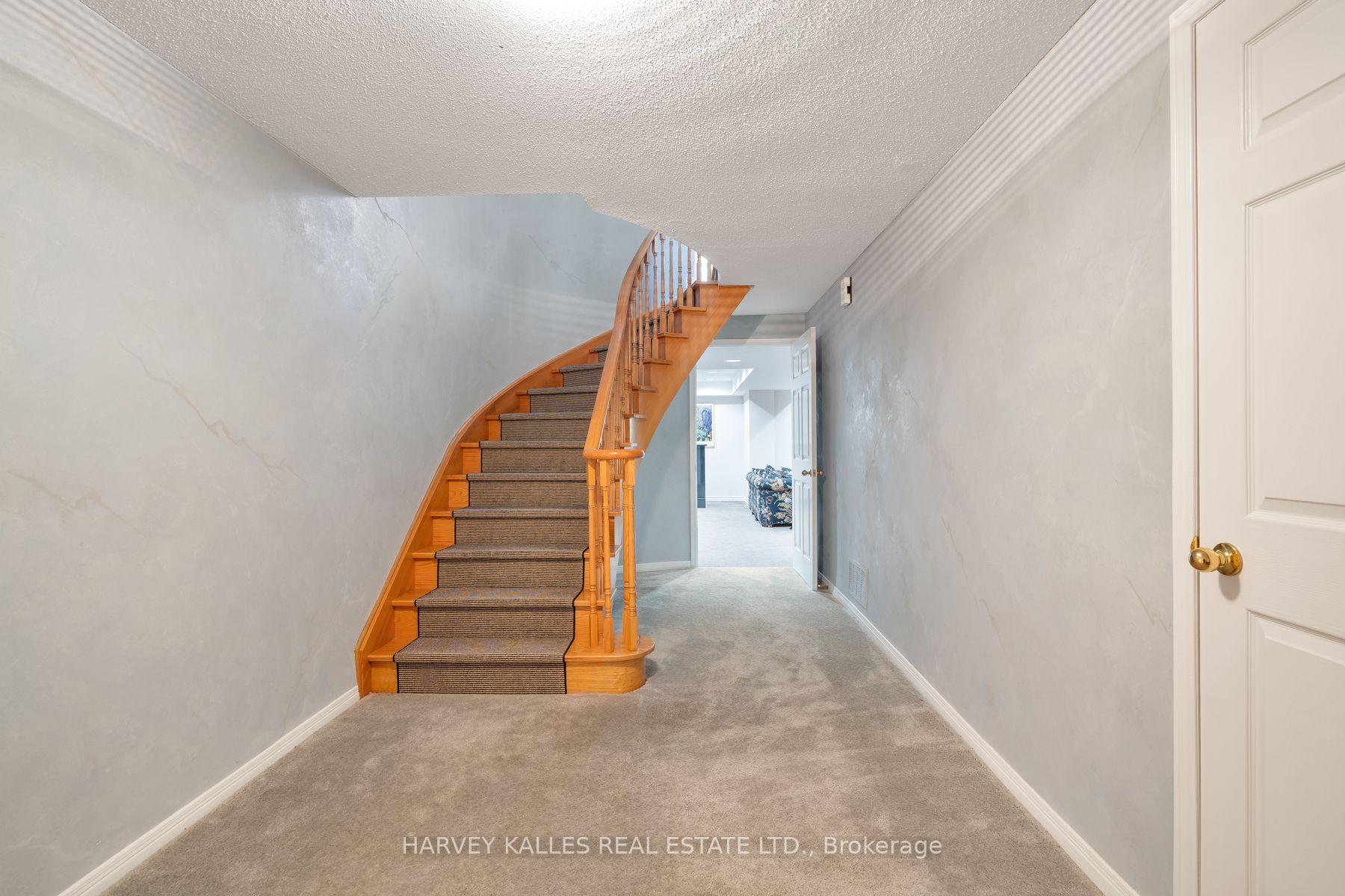 Photo 36 of 17 Peterborough Avenue, Markham, Thornlea — HOMEH