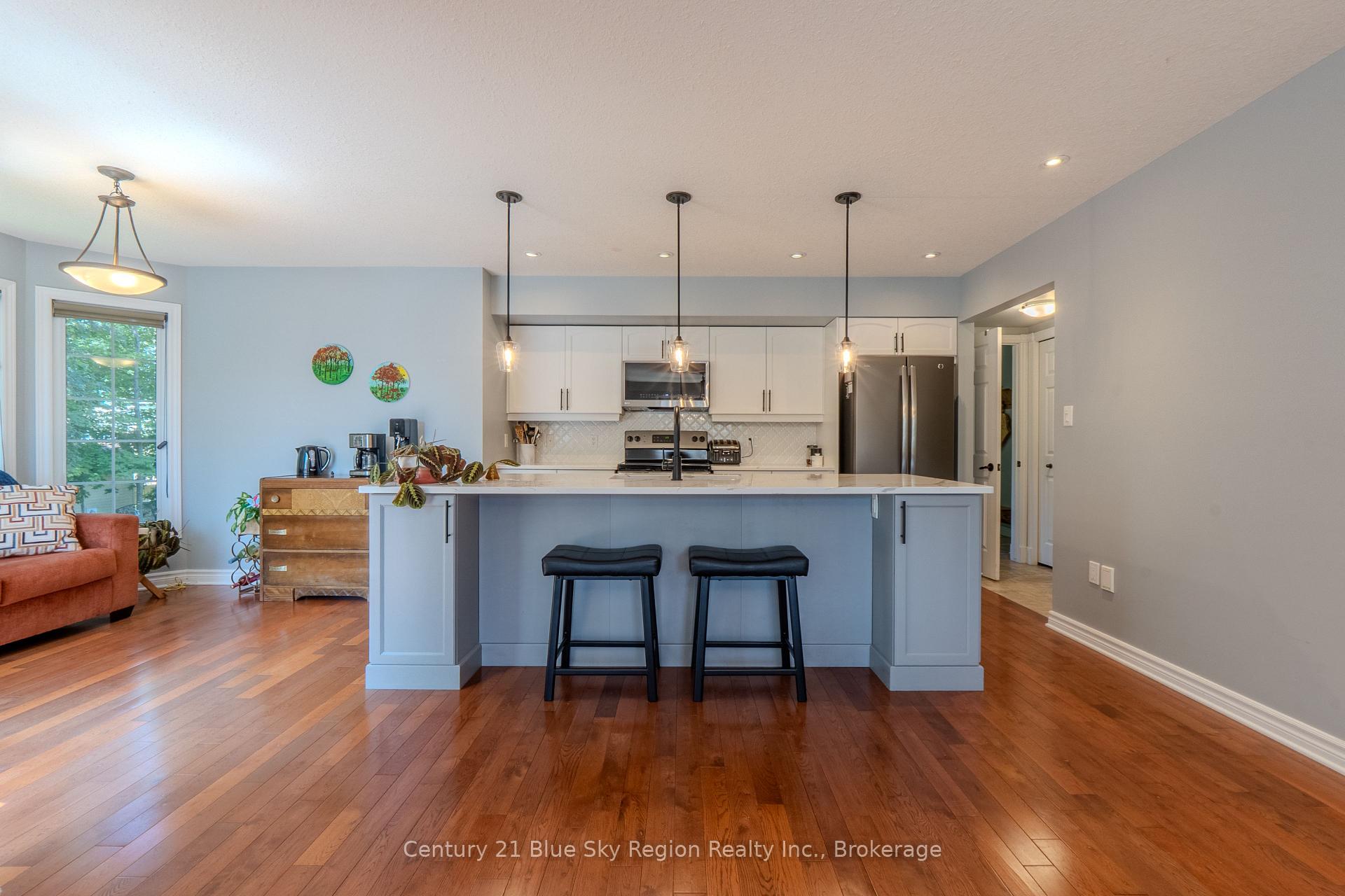 Photo 6 of 21 Stone Manor Drive, North Bay, Airport — HOMEH