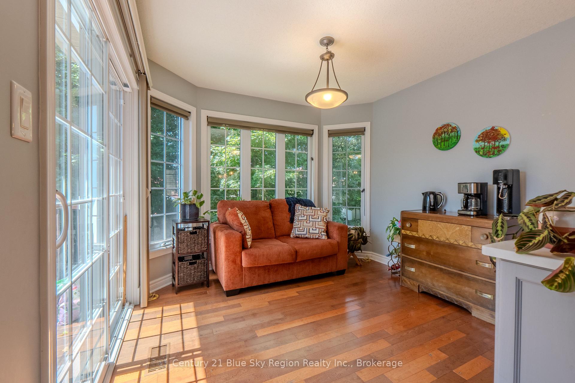 Photo 8 of 21 Stone Manor Drive, North Bay, Airport — HOMEH