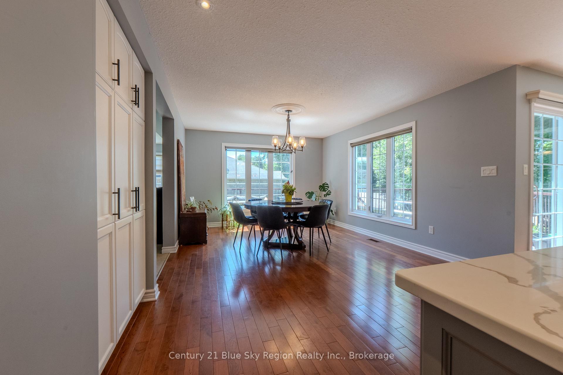 Photo 12 of 21 Stone Manor Drive, North Bay, Airport — HOMEH