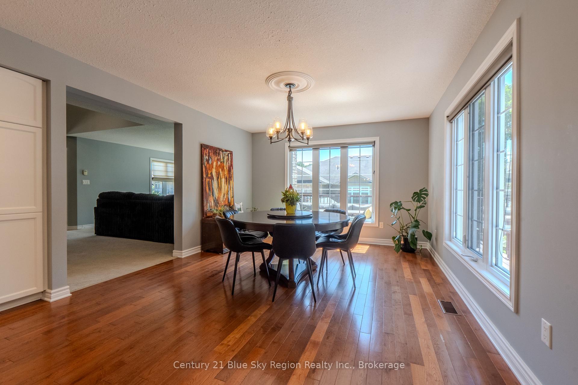 Photo 13 of 21 Stone Manor Drive, North Bay, Airport — HOMEH