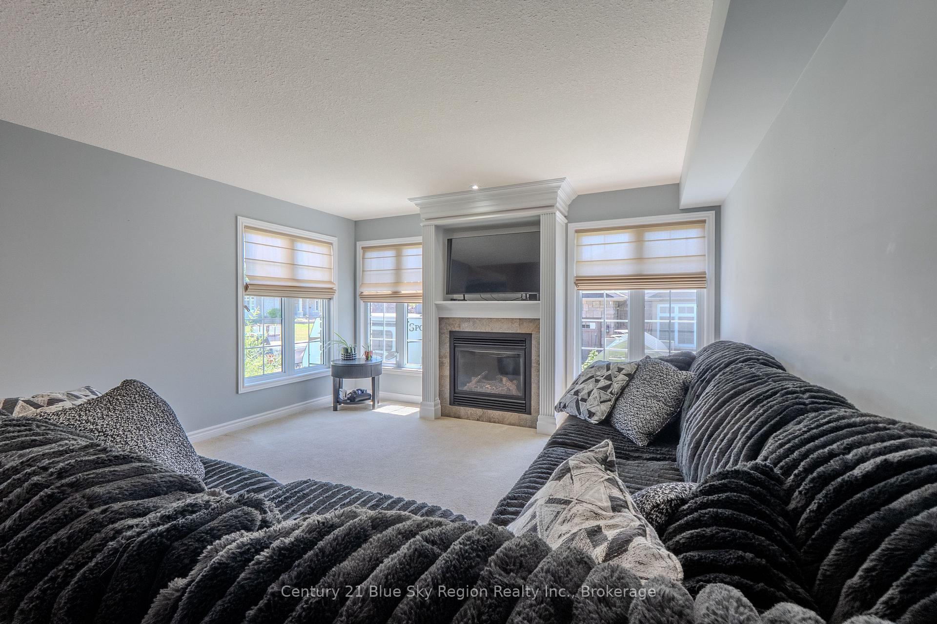 Photo 23 of 21 Stone Manor Drive, North Bay, Airport — HOMEH