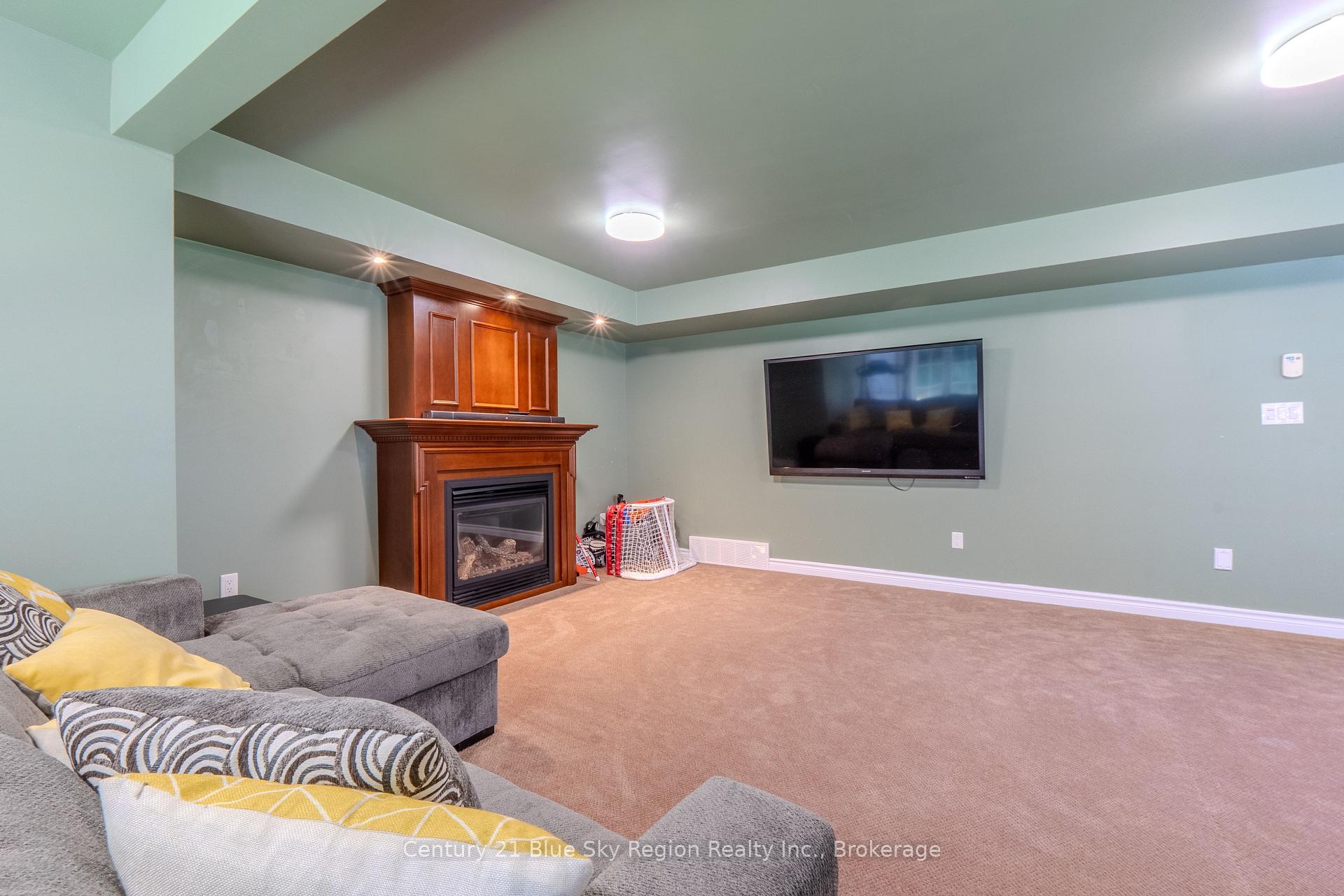 Photo 38 of 21 Stone Manor Drive, North Bay, Airport — HOMEH