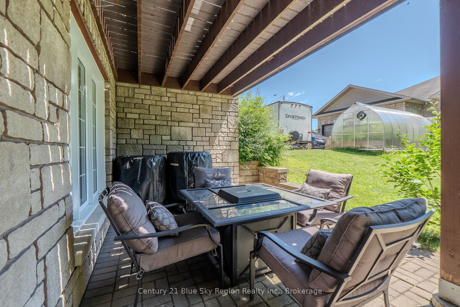 Photo 41 of 21 Stone Manor Drive, North Bay, Airport — HOMEH