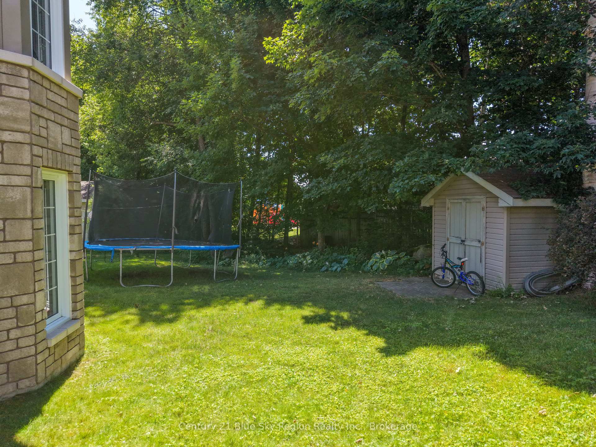 Photo 47 of 21 Stone Manor Drive, North Bay, Airport — HOMEH