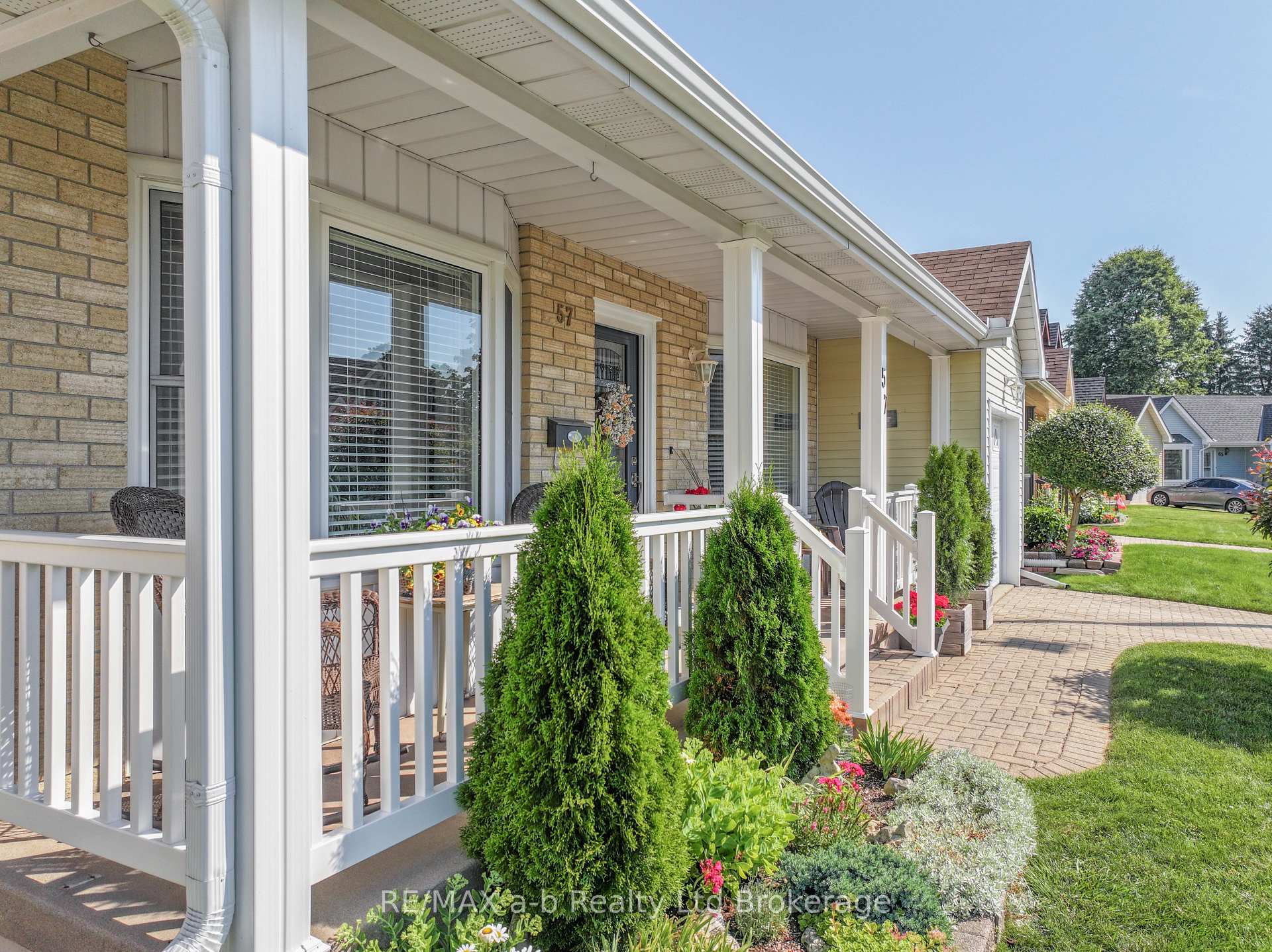 Photo 6 of 57 Edwin Crescent, Tillsonburg — HOMEH