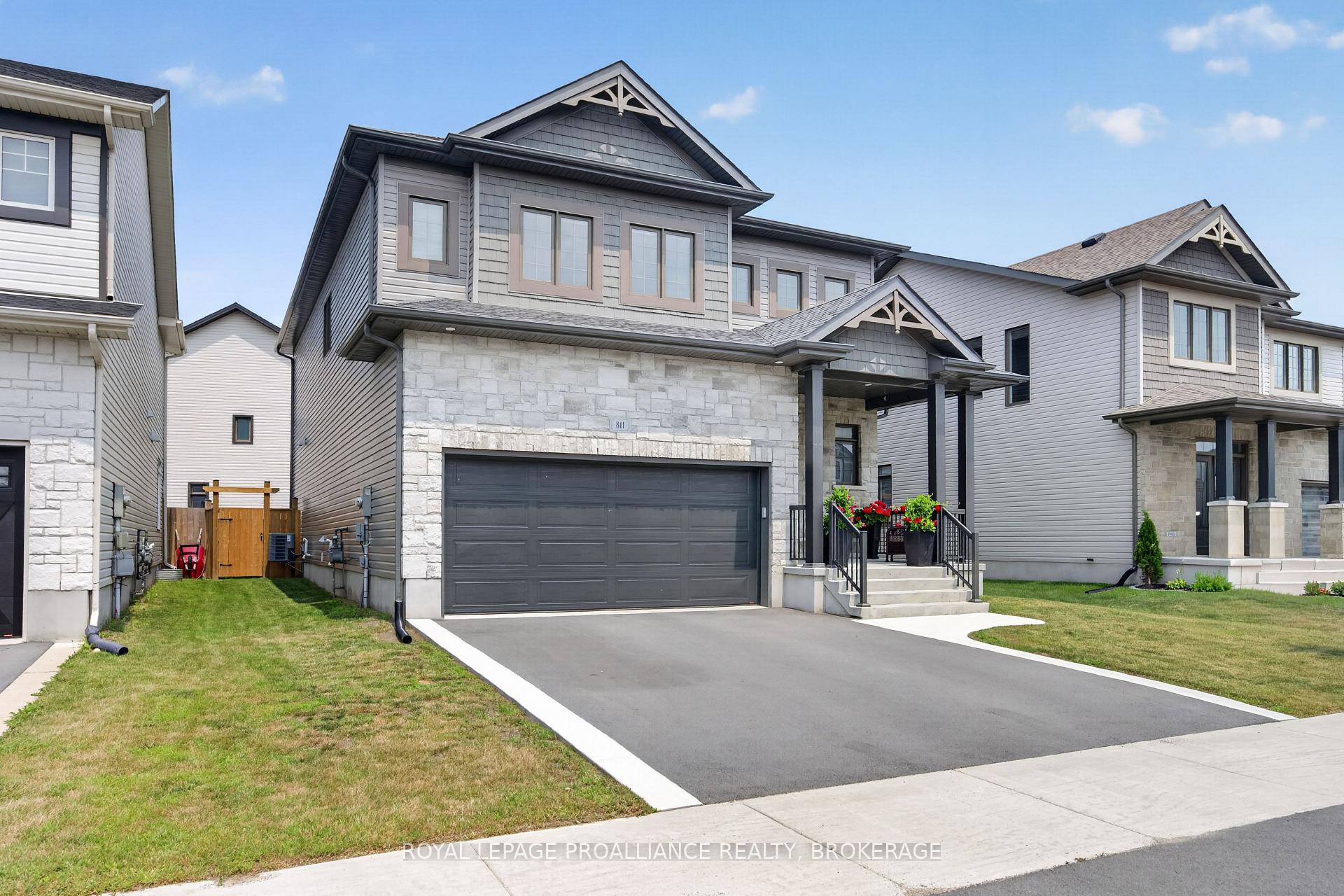 Photo 4 of 811 Riverview Way, Kingston, Kingston East (Incl Barret Crt) — HOMEH