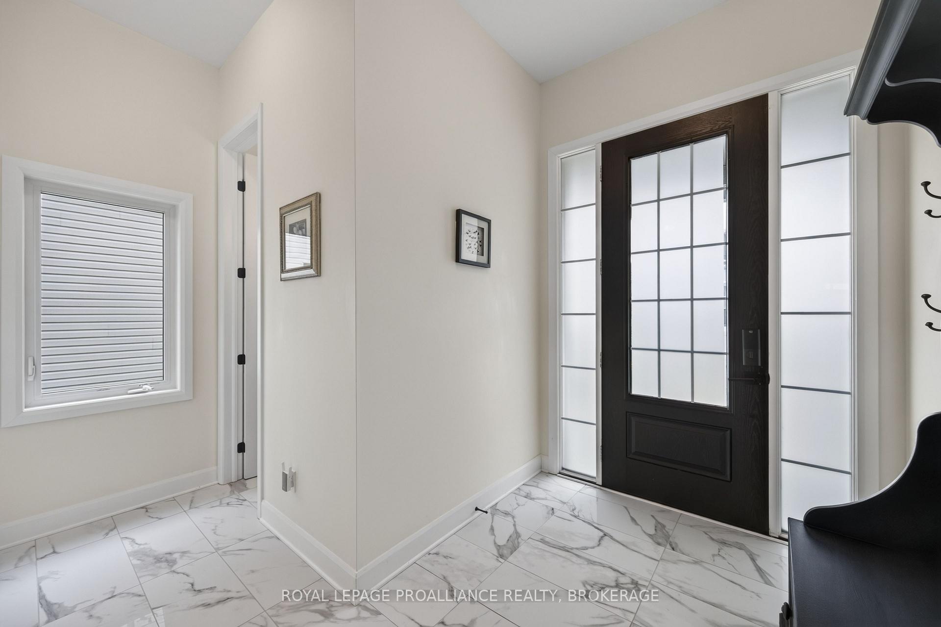 Photo 7 of 811 Riverview Way, Kingston, Kingston East (Incl Barret Crt) — HOMEH