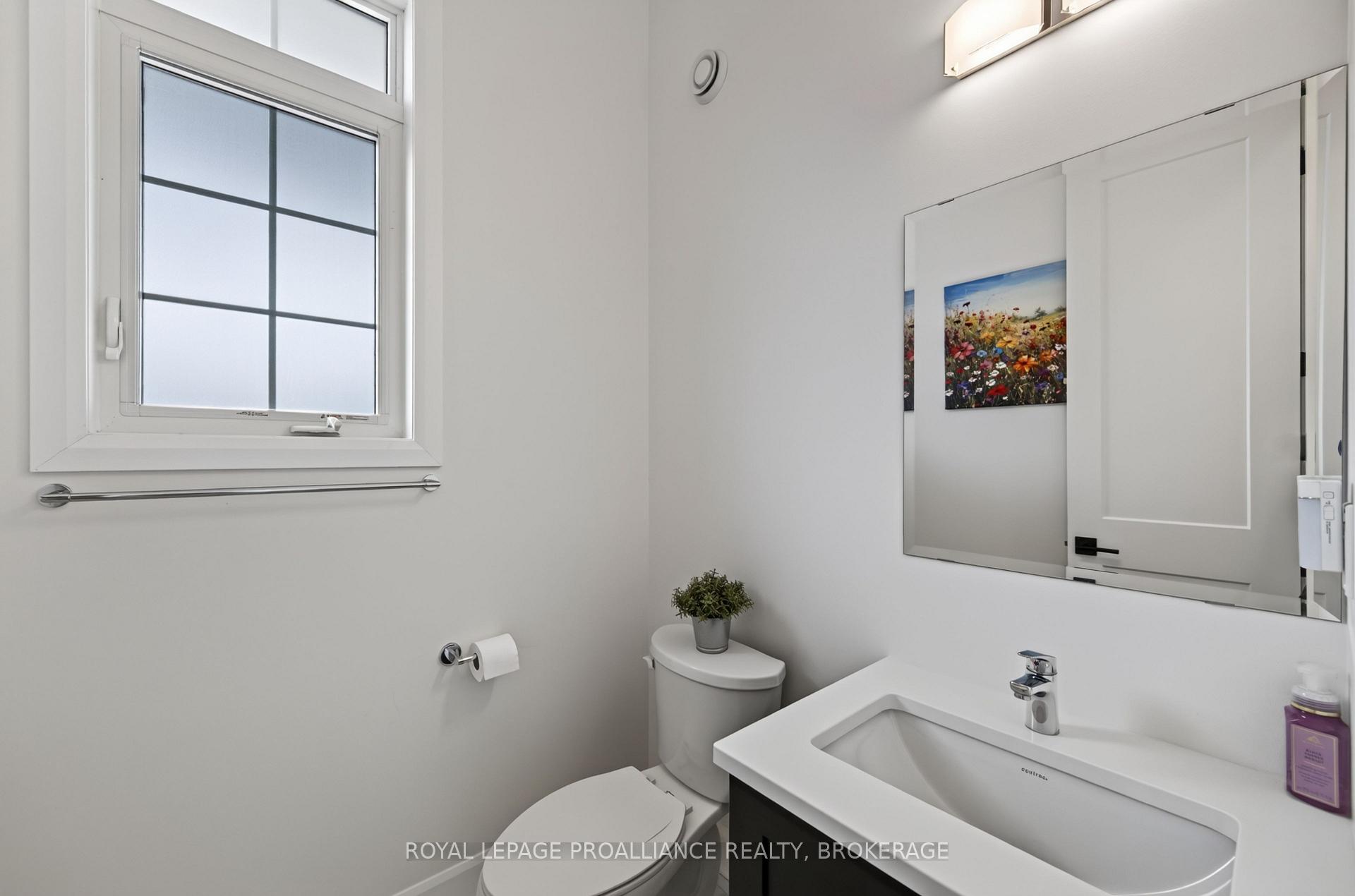 Photo 8 of 811 Riverview Way, Kingston, Kingston East (Incl Barret Crt) — HOMEH