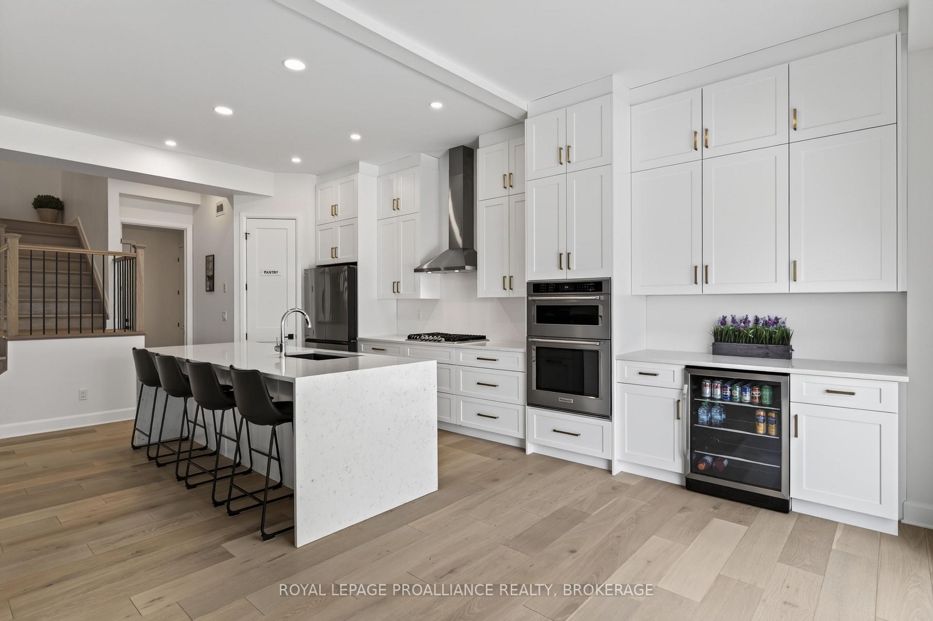 Photo 15 of 811 Riverview Way, Kingston, Kingston East (Incl Barret Crt) — HOMEH