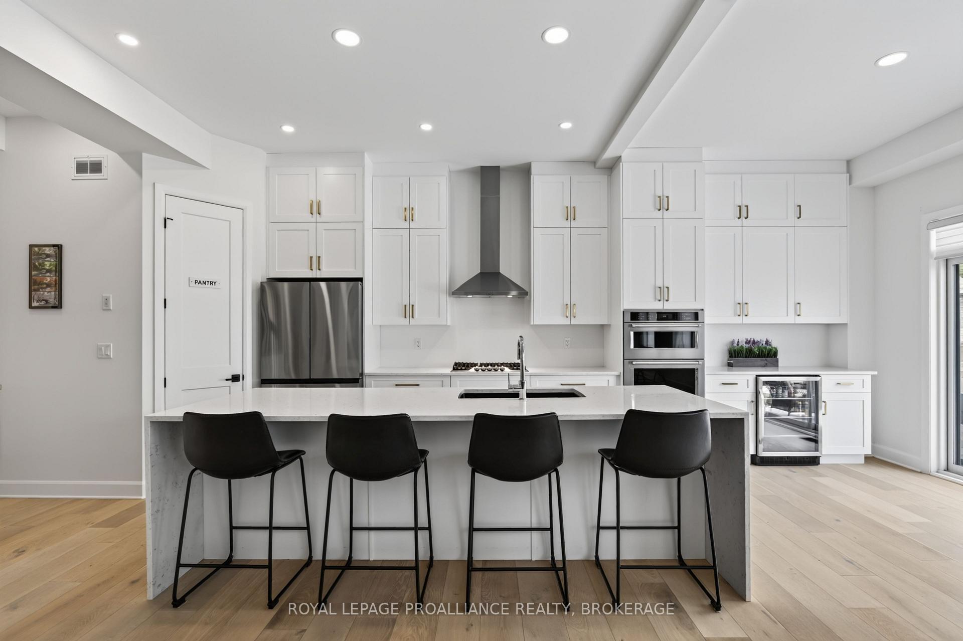 Photo 16 of 811 Riverview Way, Kingston, Kingston East (Incl Barret Crt) — HOMEH