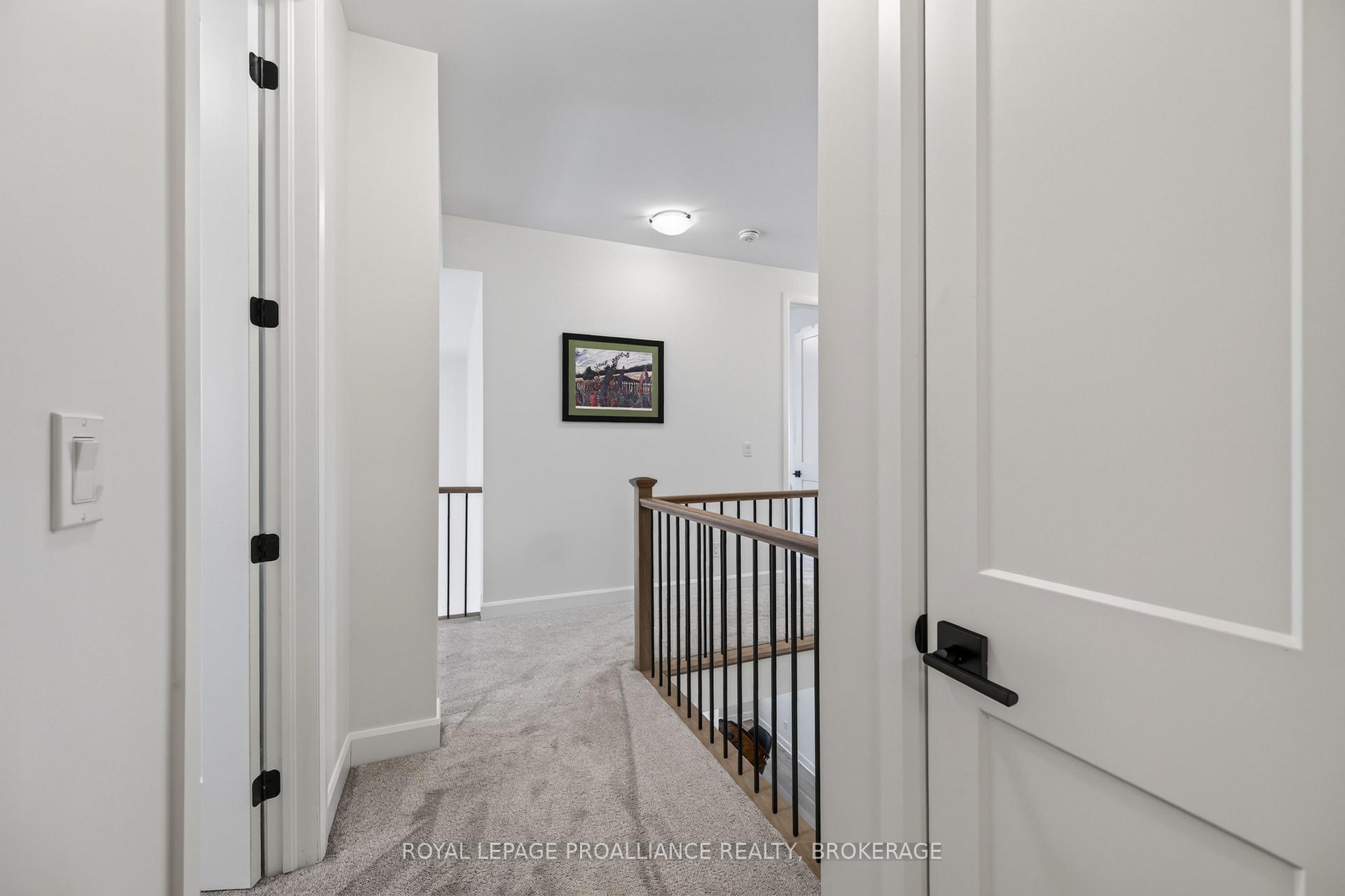 Photo 25 of 811 Riverview Way, Kingston, Kingston East (Incl Barret Crt) — HOMEH