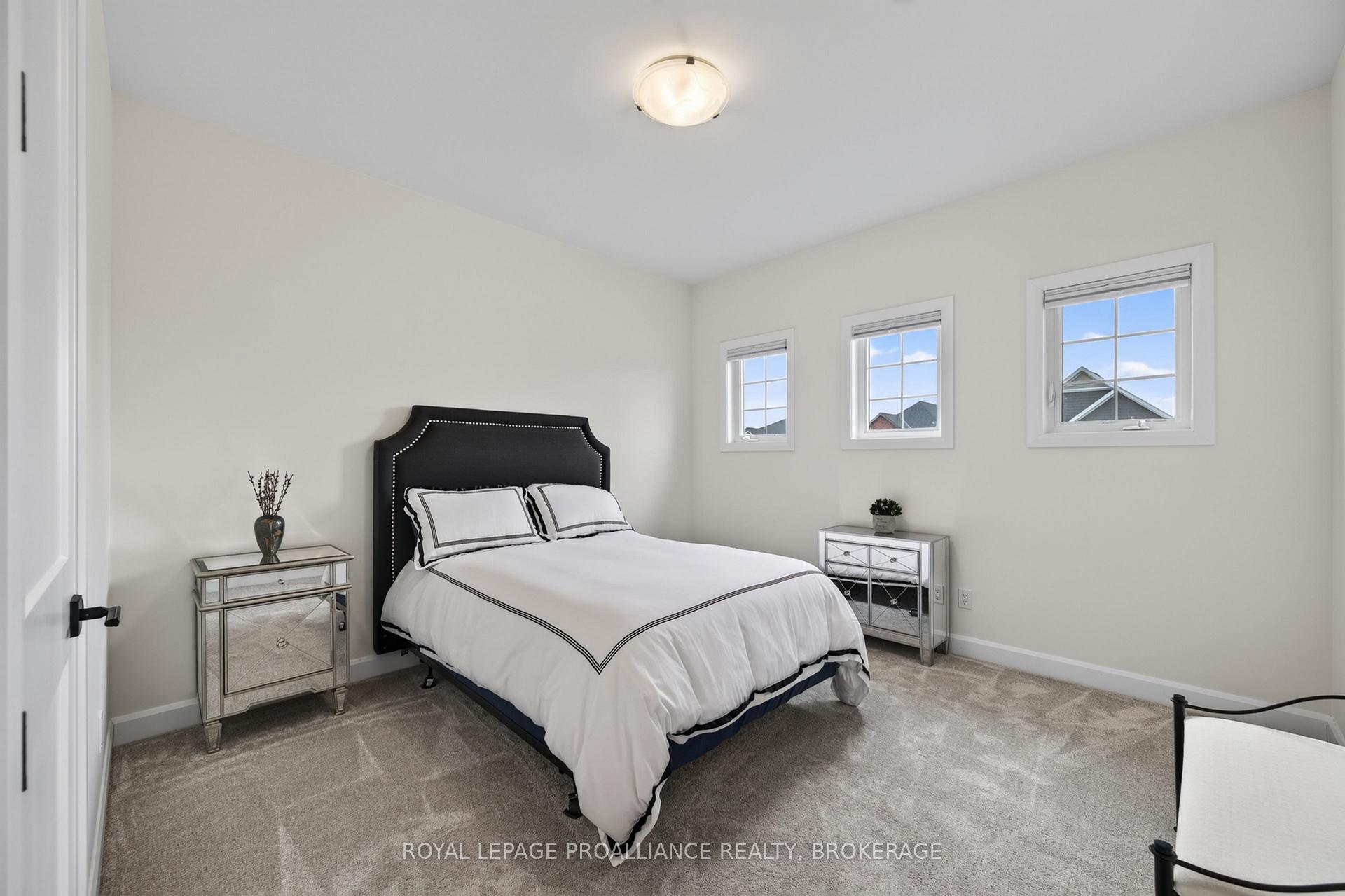 Photo 31 of 811 Riverview Way, Kingston, Kingston East (Incl Barret Crt) — HOMEH