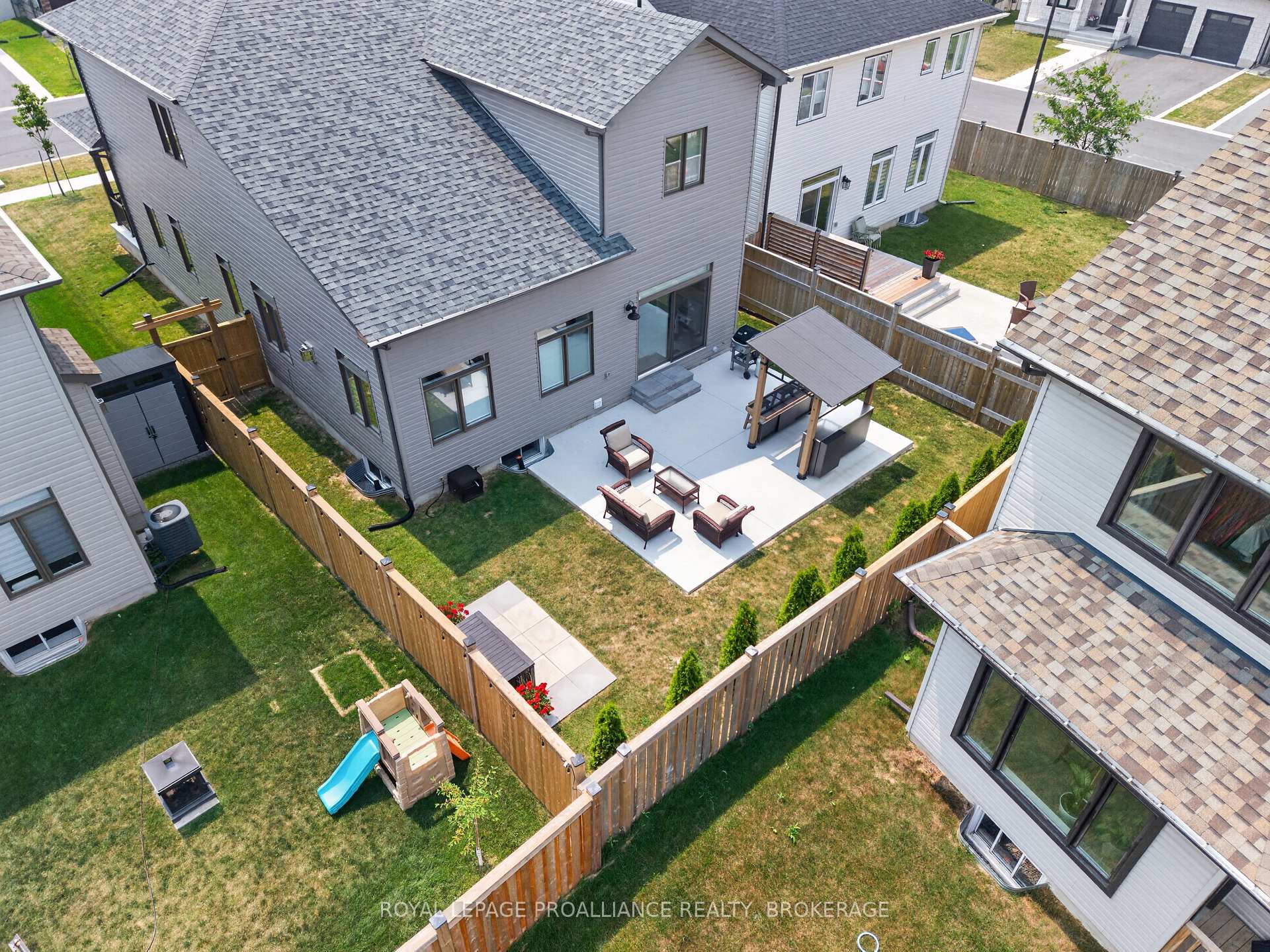 Photo 43 of 811 Riverview Way, Kingston, Kingston East (Incl Barret Crt) — HOMEH