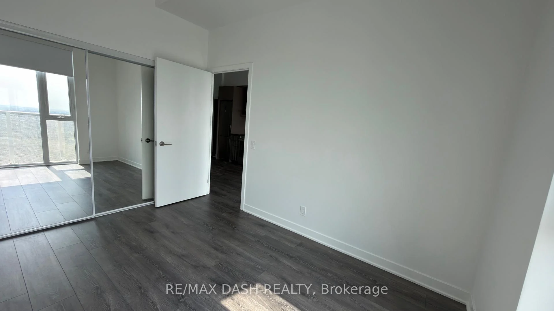 Photo 13 of Unit 2217, 6 Flavelle Trail, Vaughan, Steeles West Industrial — HOMEH