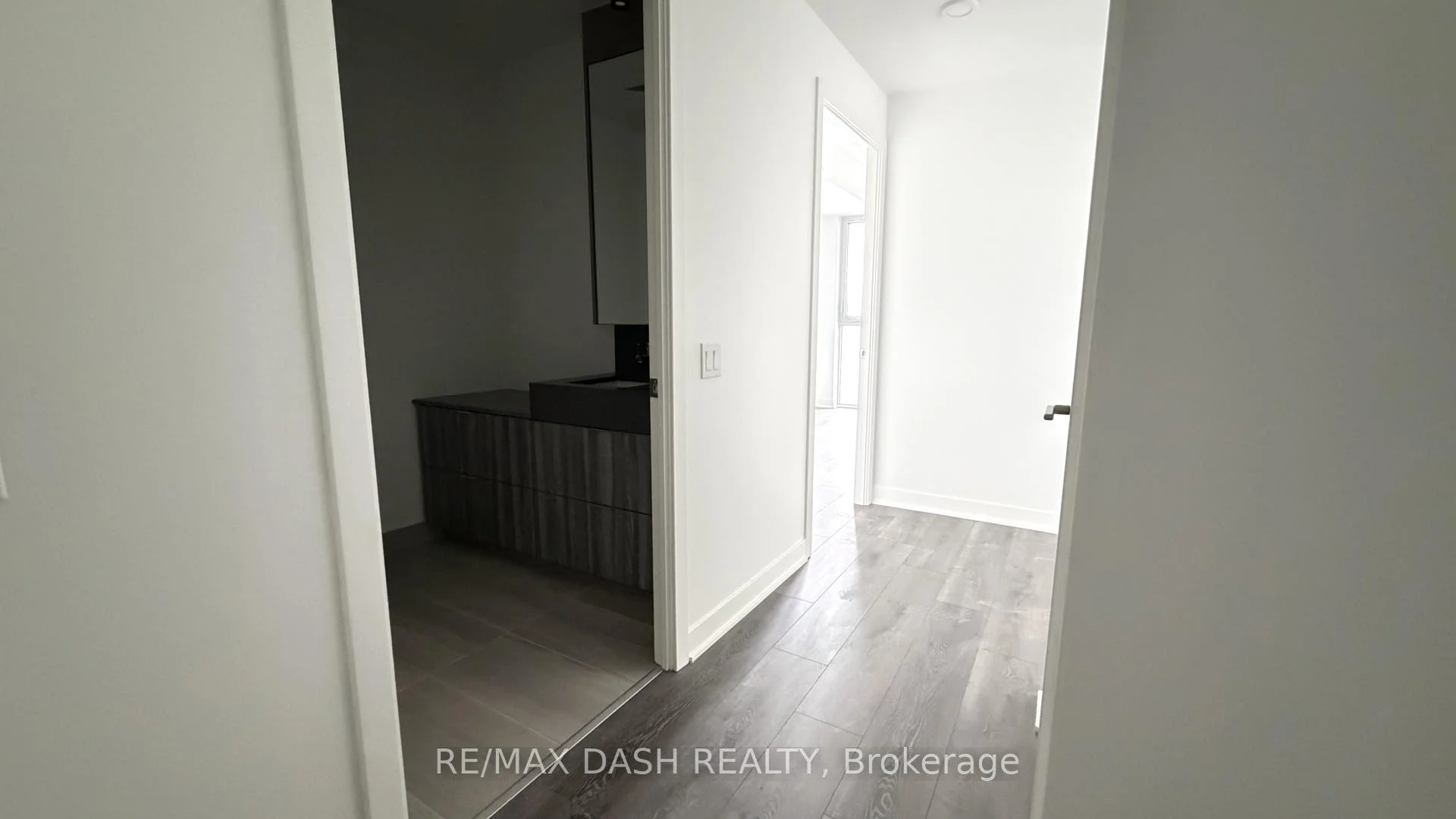 Photo 31 of Unit 2217, 6 Flavelle Trail, Vaughan, Steeles West Industrial — HOMEH
