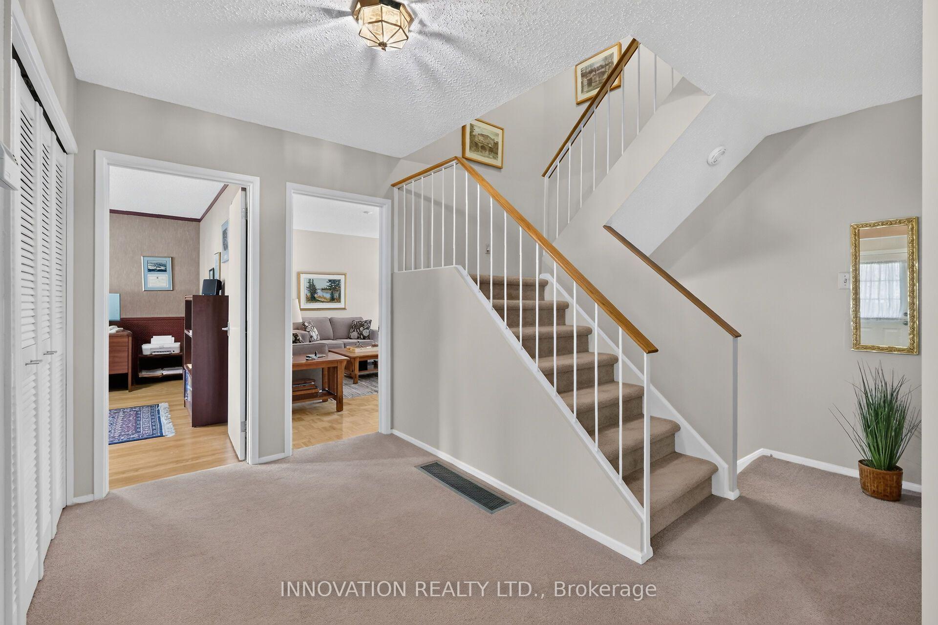 Photo 4 of 68 Kingsford Court, Ottawa, Kanata - Beaverbrook — HOMEH