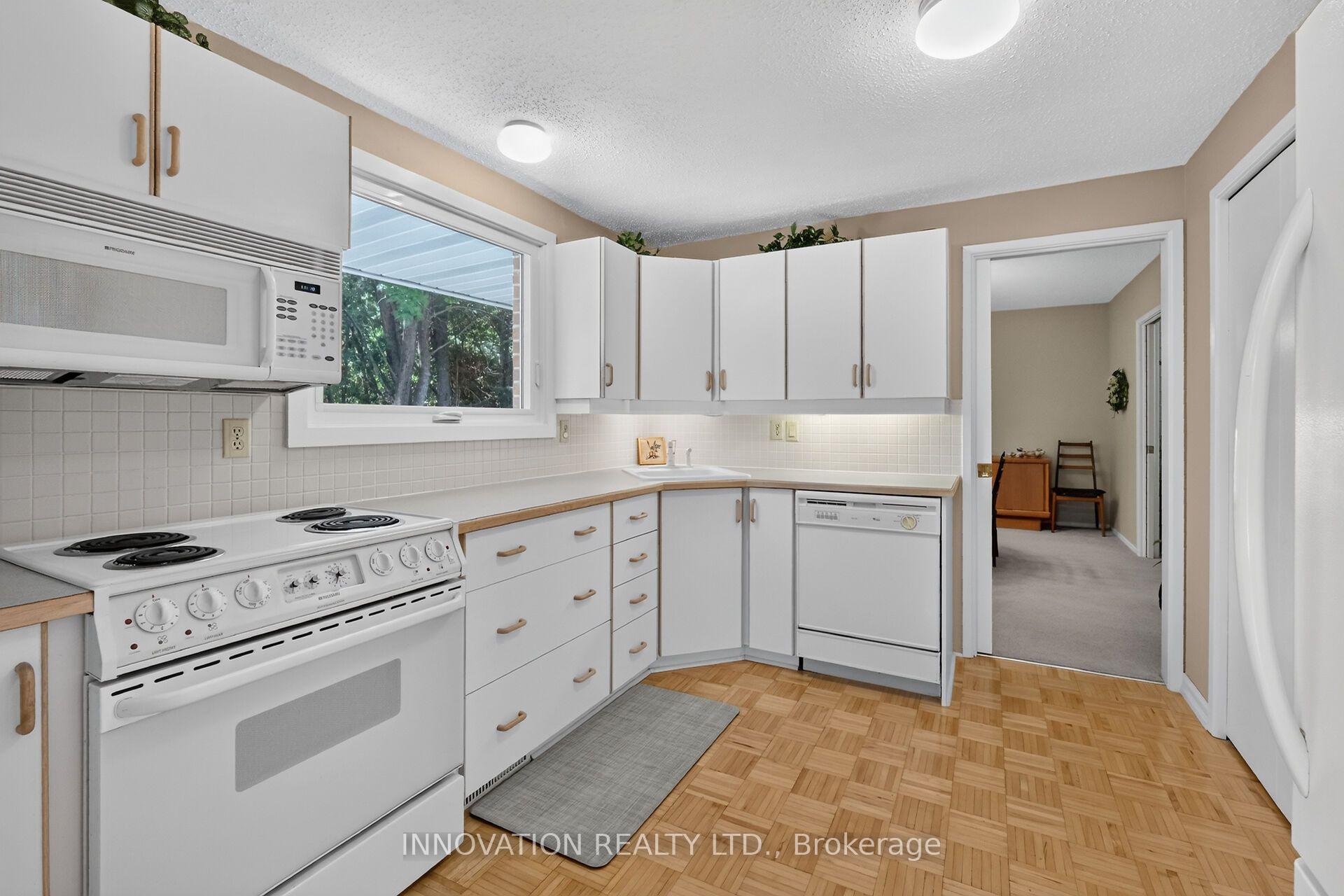 Photo 11 of 68 Kingsford Court, Ottawa, Kanata - Beaverbrook — HOMEH