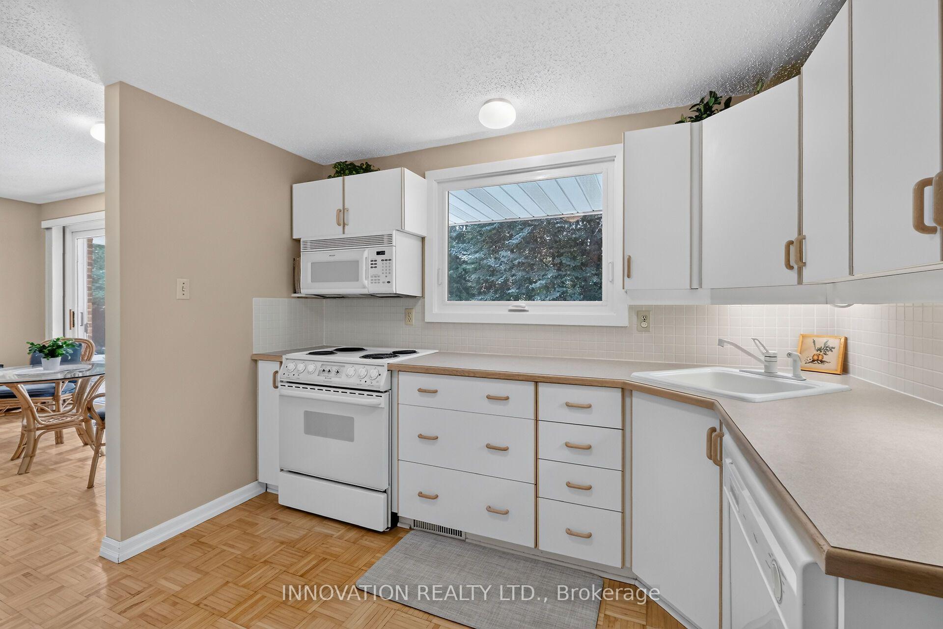 Photo 12 of 68 Kingsford Court, Ottawa, Kanata - Beaverbrook — HOMEH