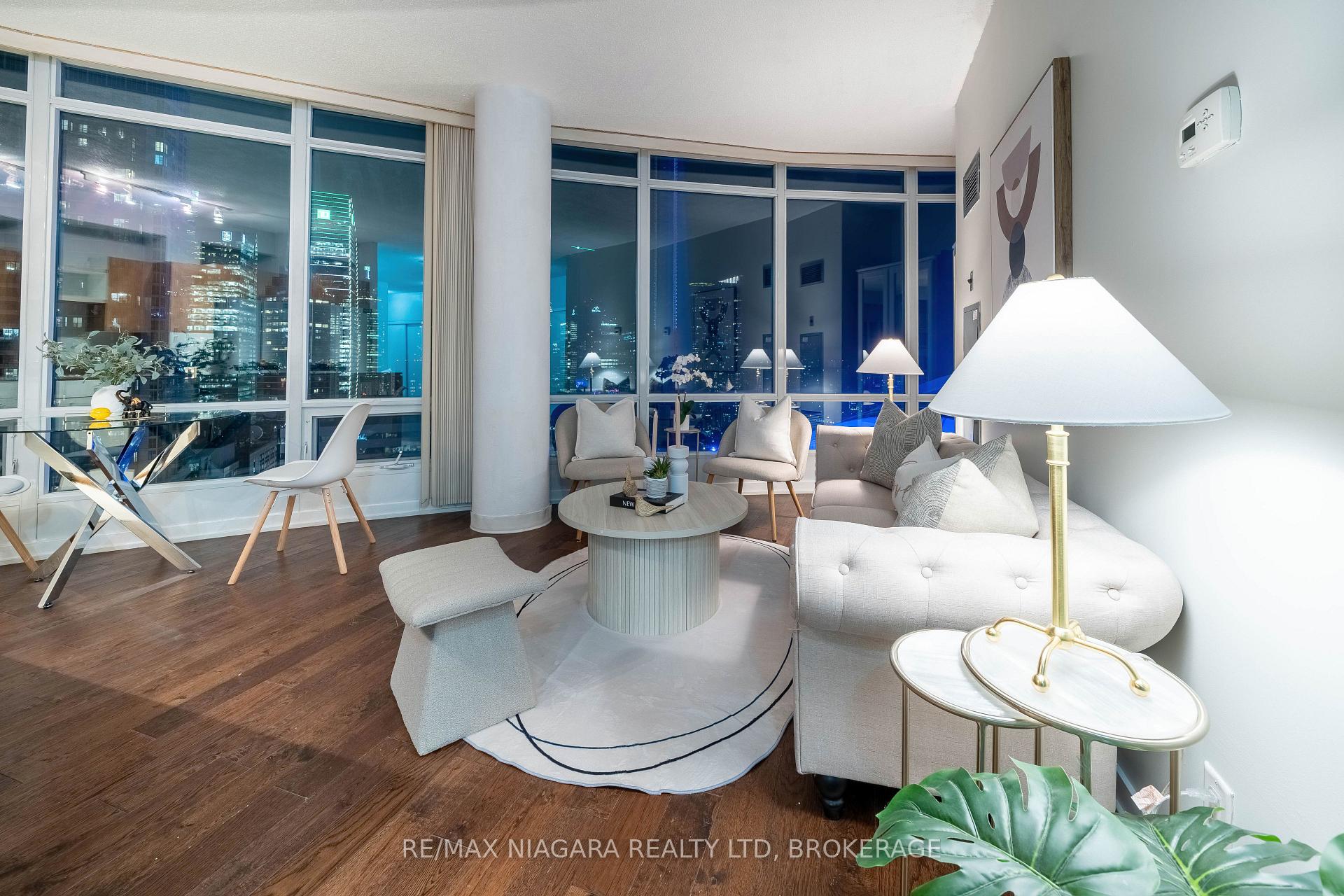 Photo 19 of Unit 3603, 361 Front Street W, Toronto, Waterfront Communities — HOMEH
