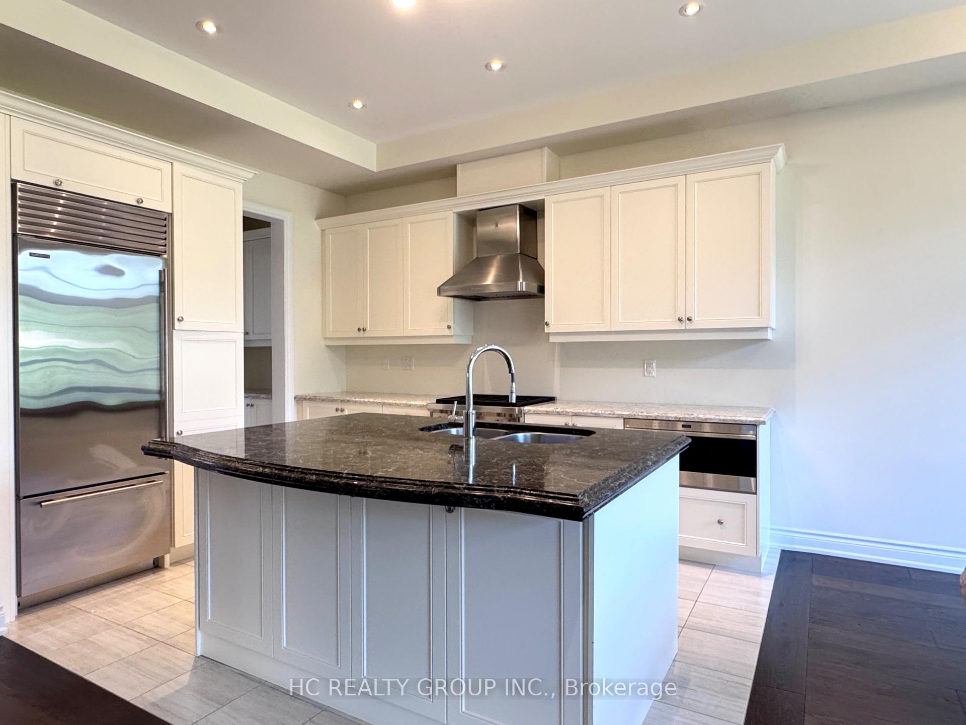 Photo 3 of 9 Beaufort Way, Markham, Angus Glen — HOMEH