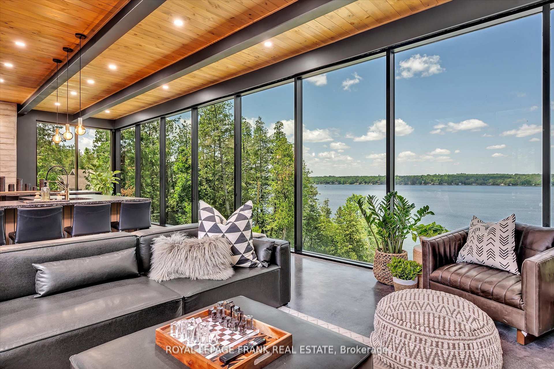 Photo 16 of 910 Birchview Road, Douro-Dummer — HOMEH