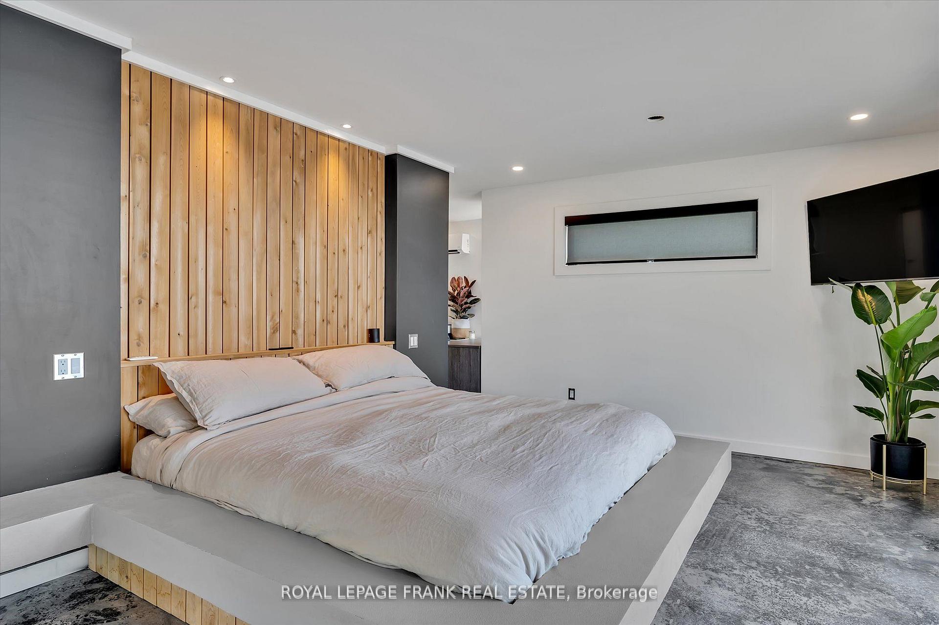 Photo 24 of 910 Birchview Road, Douro-Dummer — HOMEH