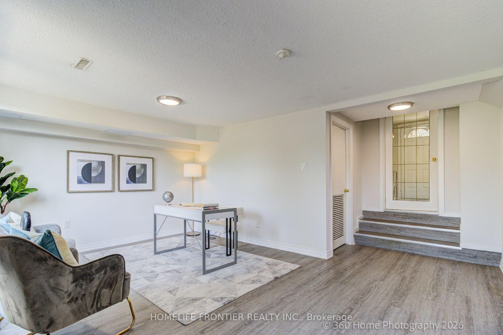 Photo 26 of 92 Poplar Crescent W, Aurora, Aurora Highlands — HOMEH