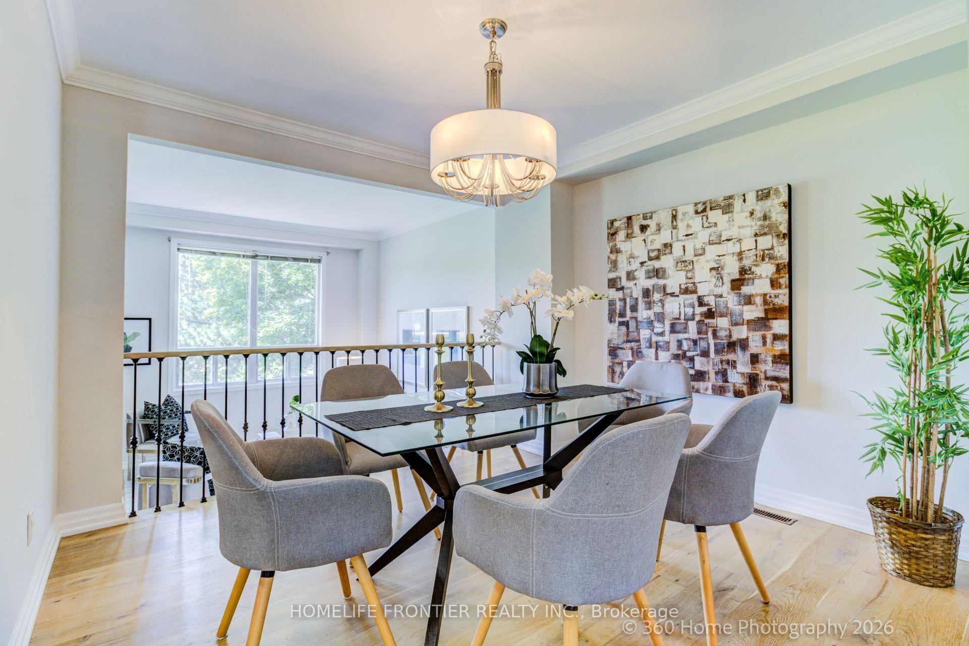 Photo 12 of 92 Poplar Crescent W, Aurora, Aurora Highlands — HOMEH