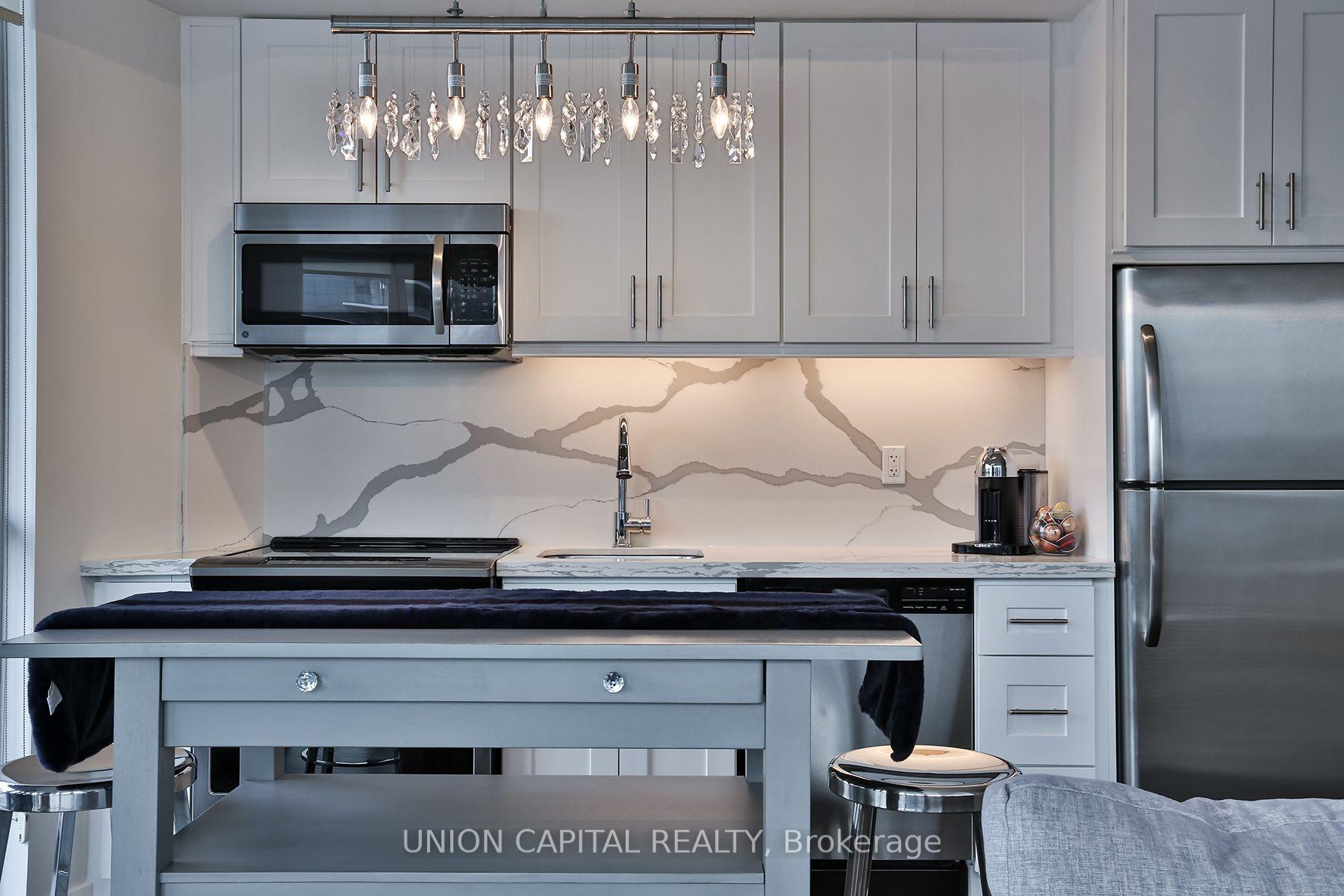 Photo 13 of Unit 1103, 20 Bruyeres Mews, Toronto, Niagara — HOMEH