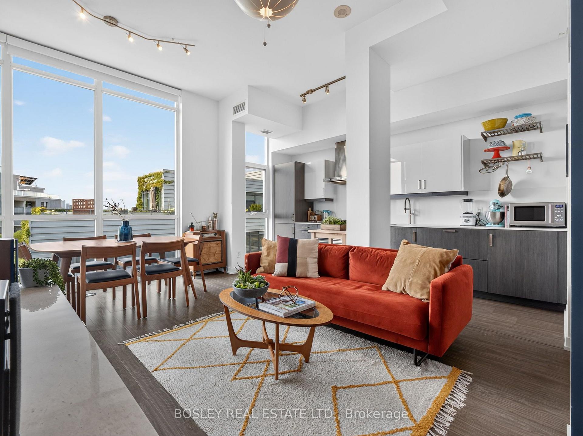 Photo 1 of Unit 801, 36 Howard Park Avenue, Toronto, Roncesvalles — HOMEH