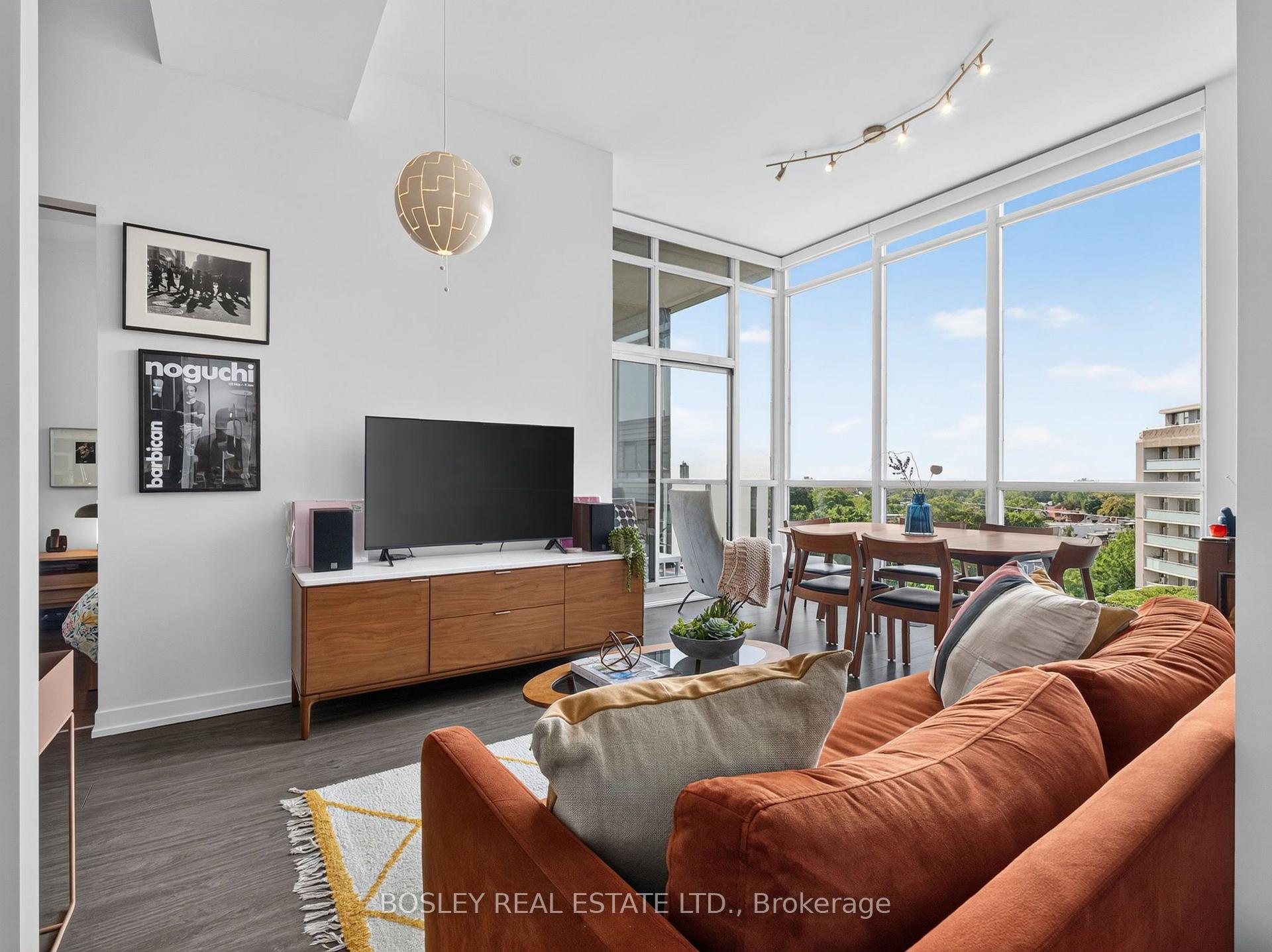 Photo 3 of Unit 801, 36 Howard Park Avenue, Toronto, Roncesvalles — HOMEH