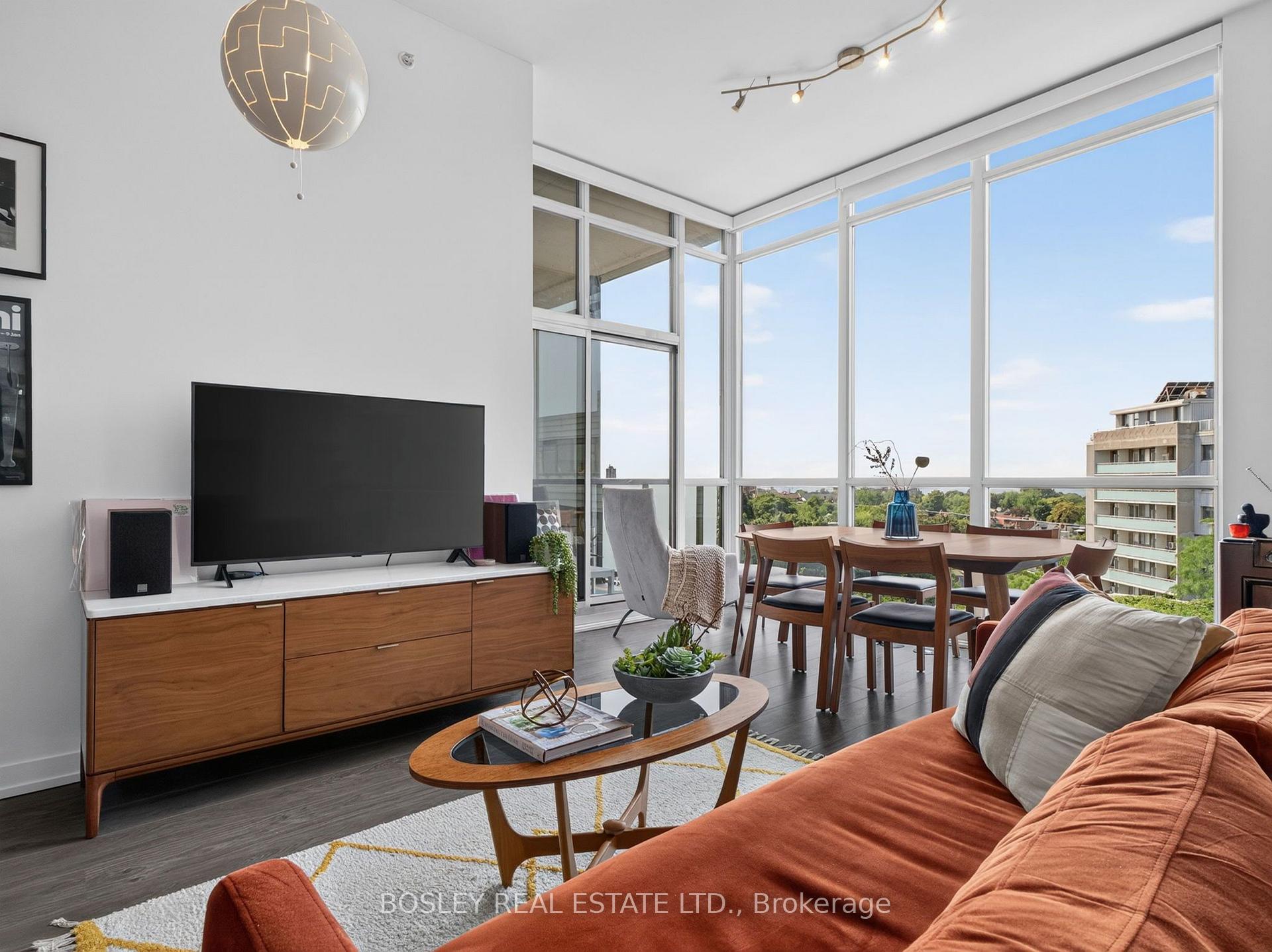 Photo 5 of Unit 801, 36 Howard Park Avenue, Toronto, Roncesvalles — HOMEH