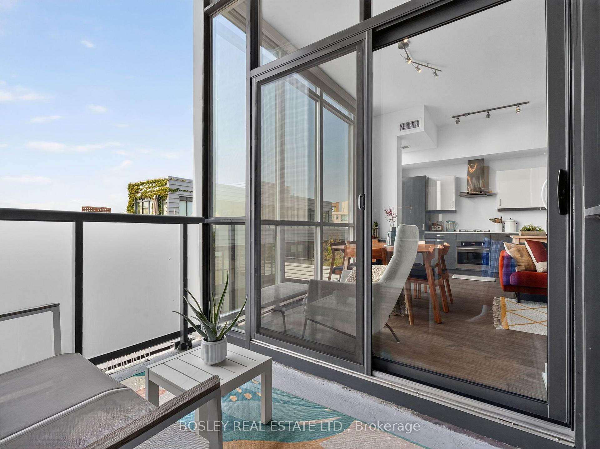 Photo 22 of Unit 801, 36 Howard Park Avenue, Toronto, Roncesvalles — HOMEH