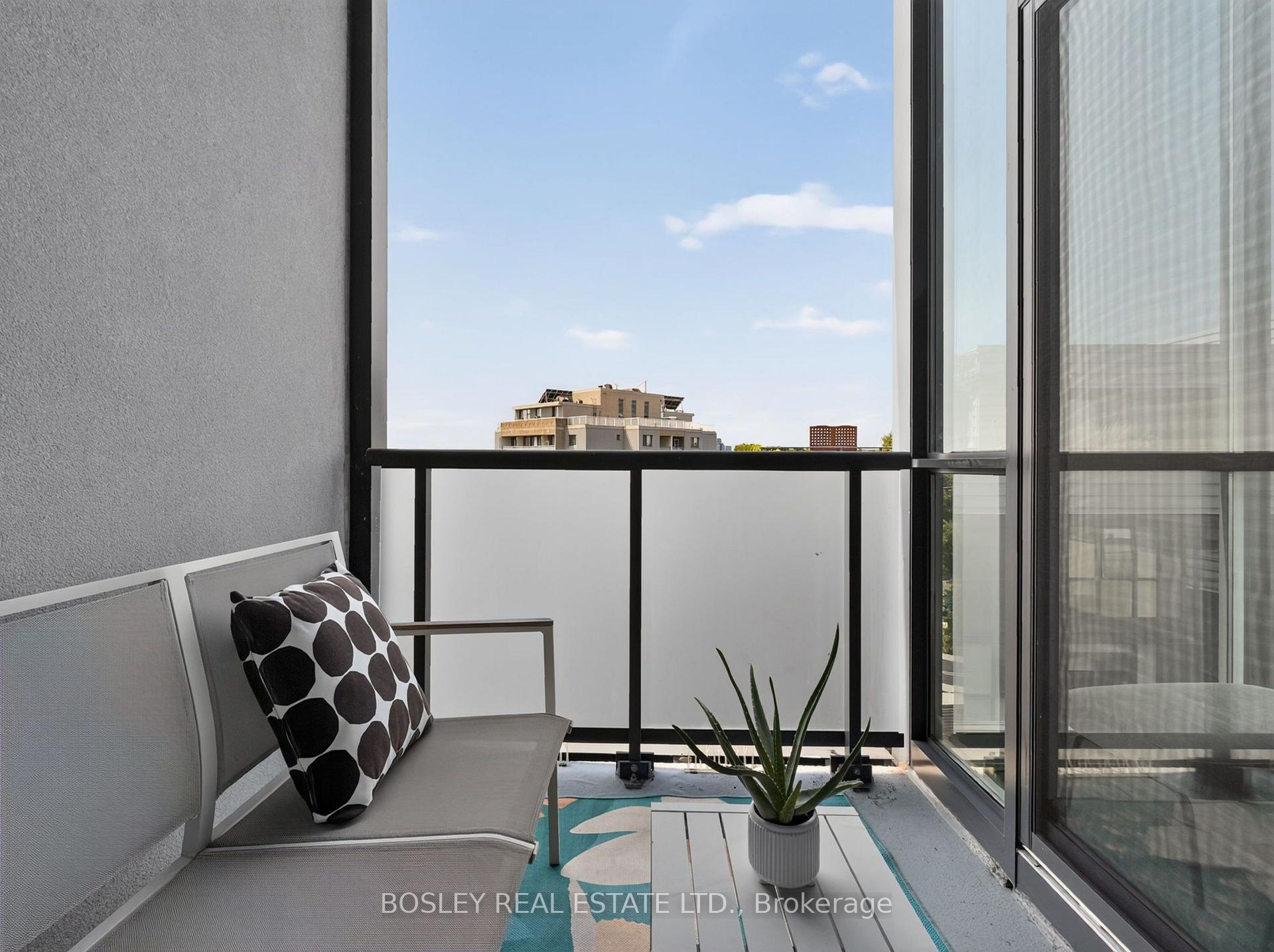 Photo 23 of Unit 801, 36 Howard Park Avenue, Toronto, Roncesvalles — HOMEH