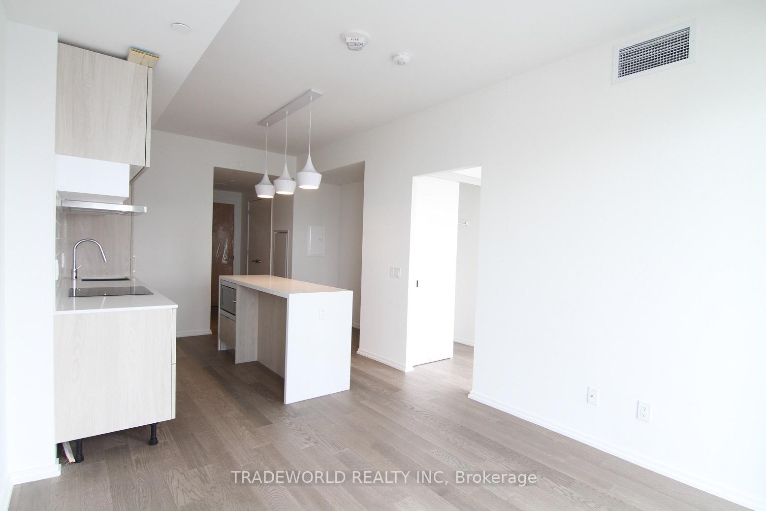 Photo 4 of Unit 2510, 5 Soudan Avenue, Toronto, Mount Pleasant West — HOMEH
