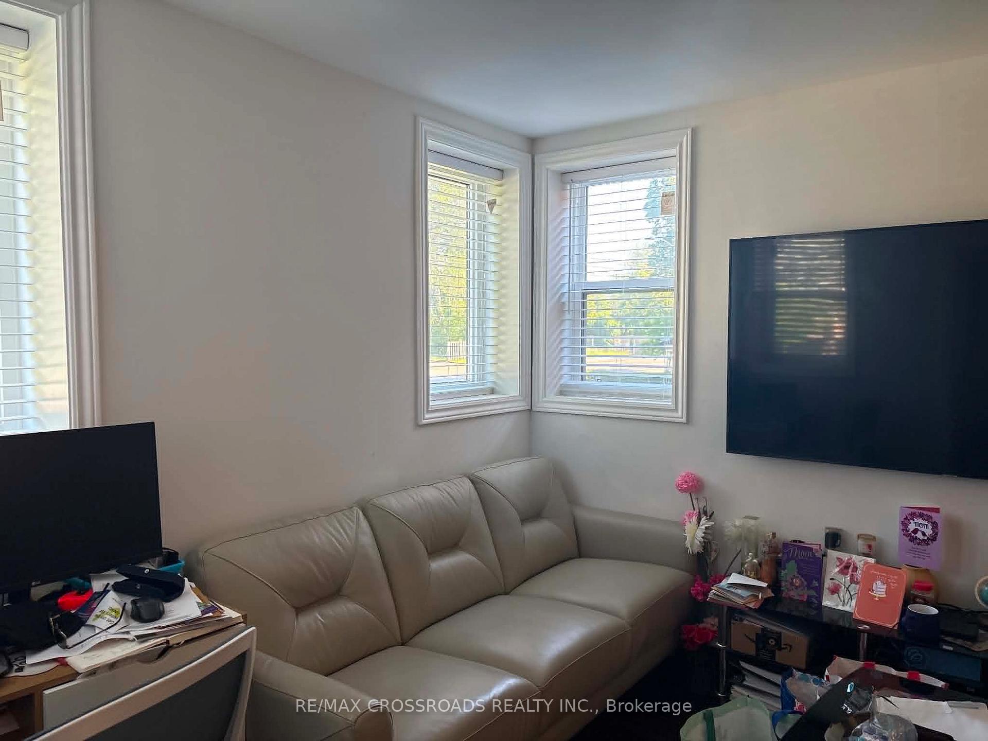 Photo 3 of 62 Sanders Boulevard, Hamilton, Ainslie Wood — HOMEH