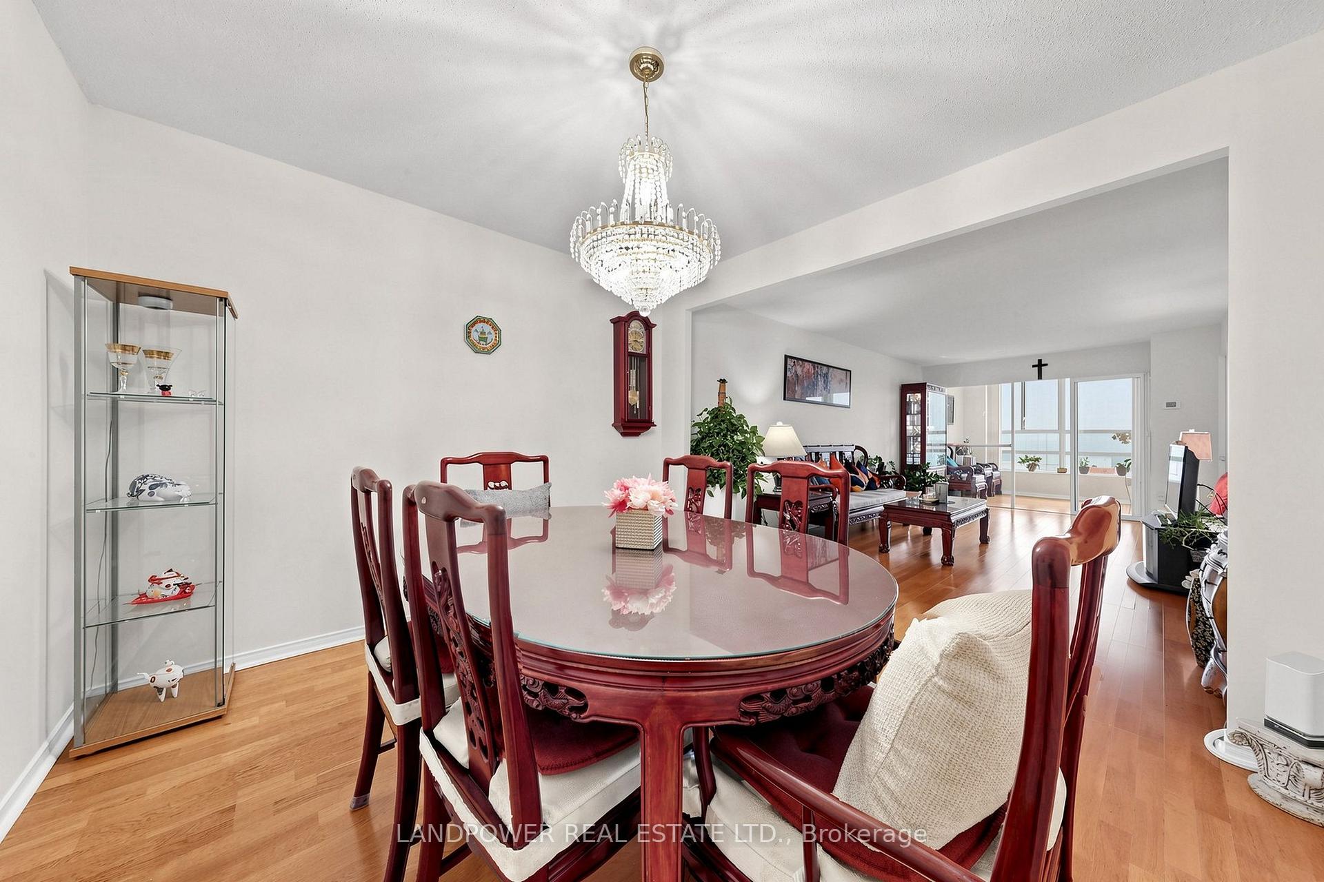 Photo 10 of Unit 1106, 7825 Bayview Avenue, Markham, Aileen-Willowbrook — HOMEH