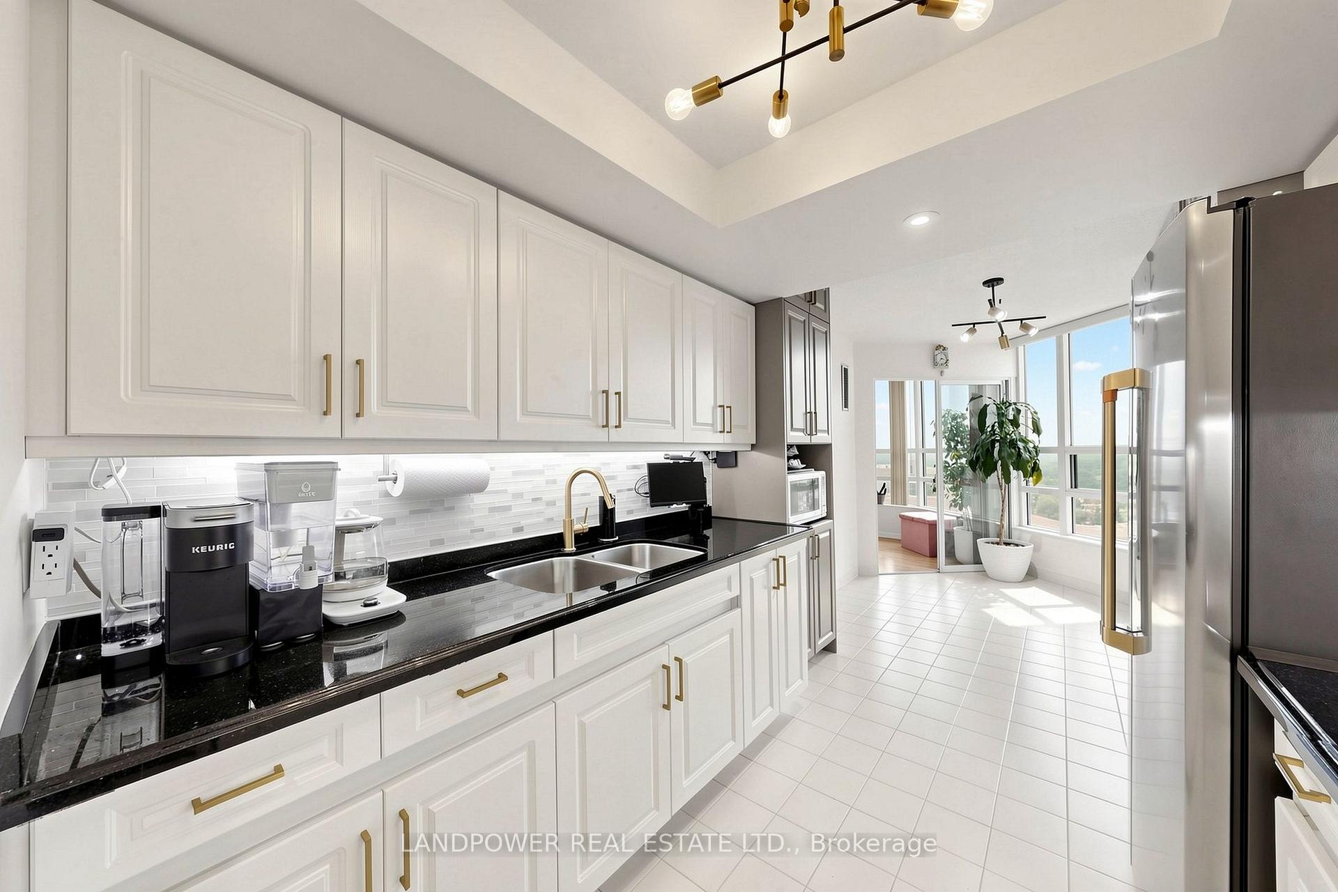 Photo 11 of Unit 1106, 7825 Bayview Avenue, Markham, Aileen-Willowbrook — HOMEH